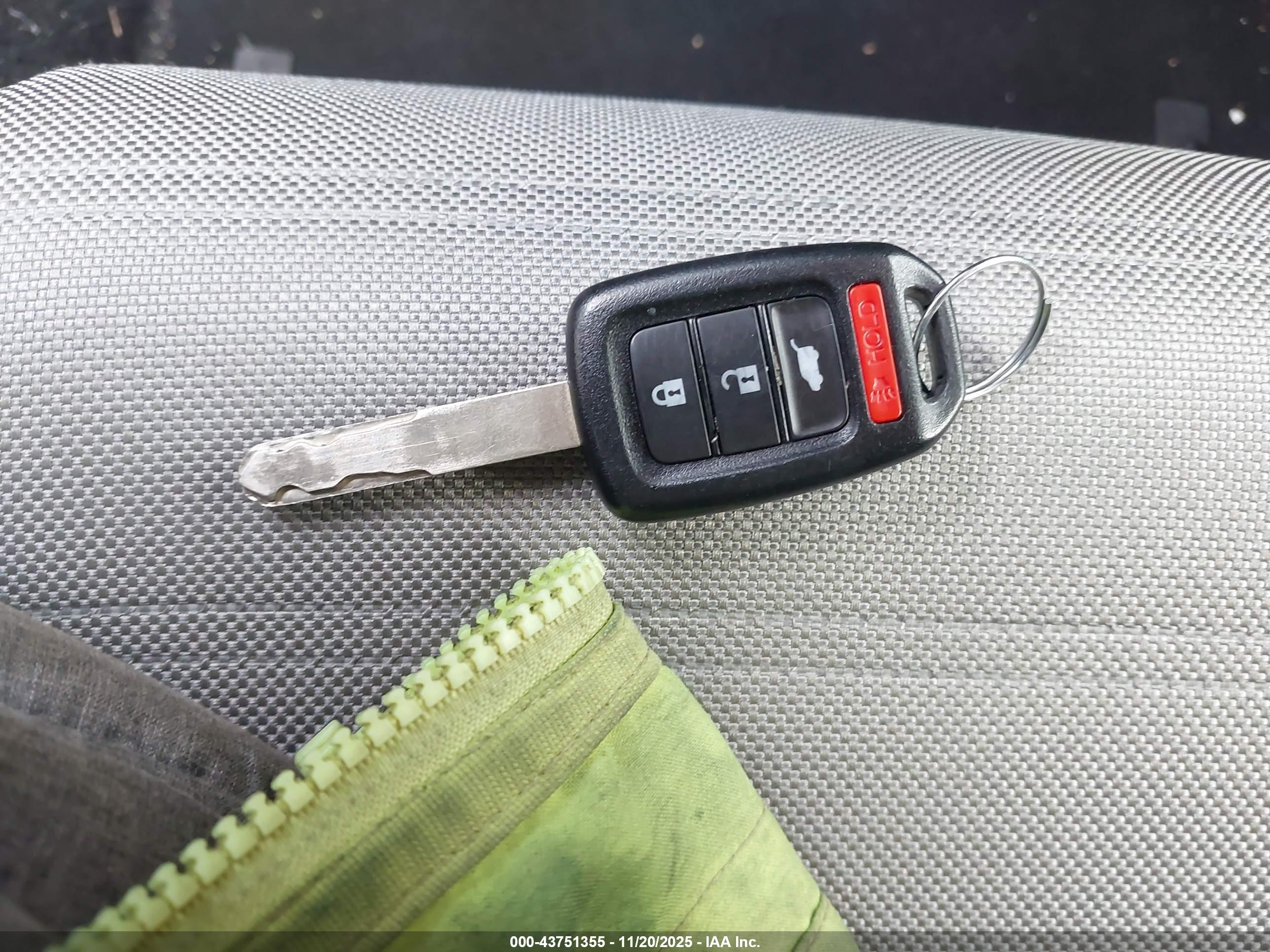HONDA CR-V image 11