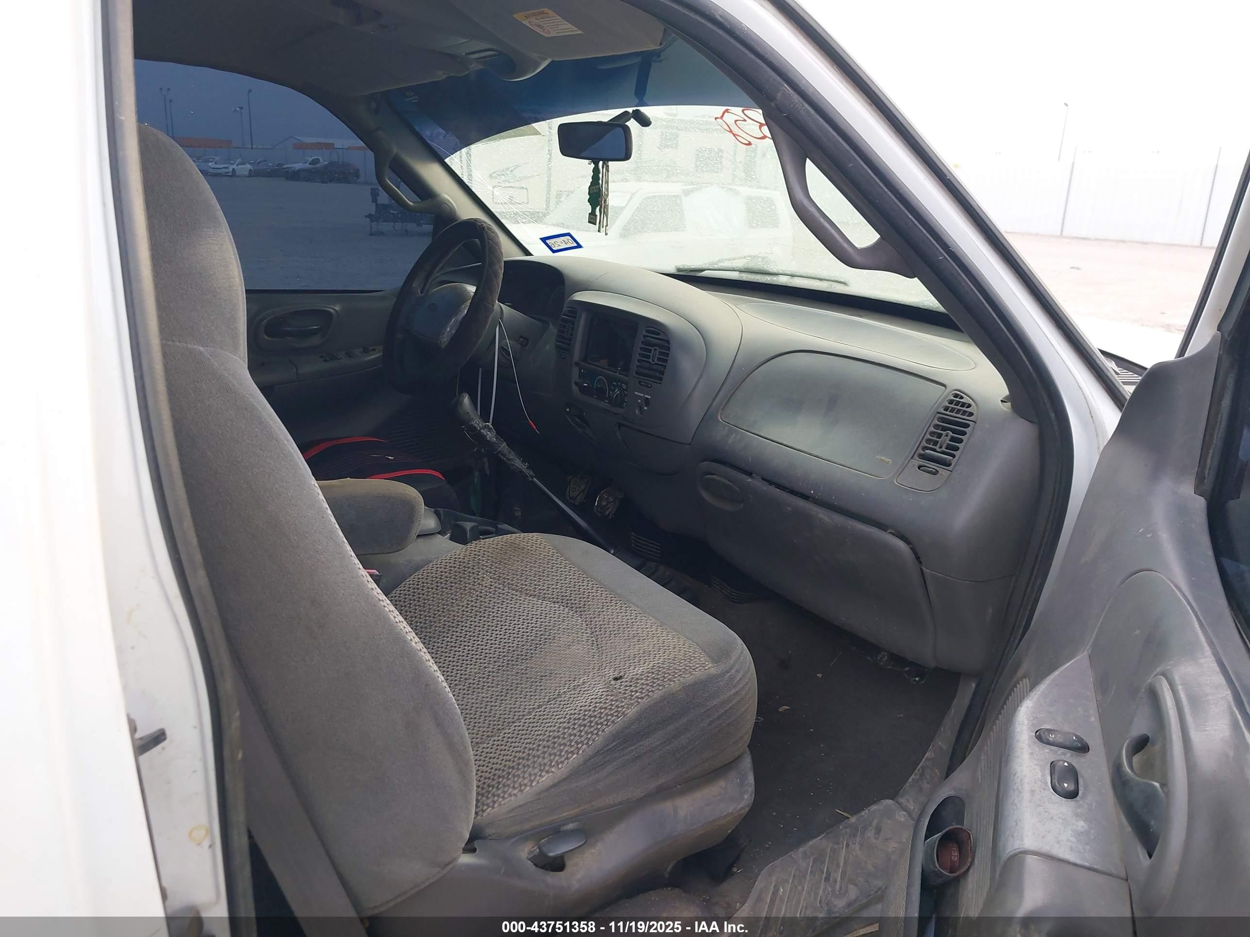 FORD F-150 image 5
