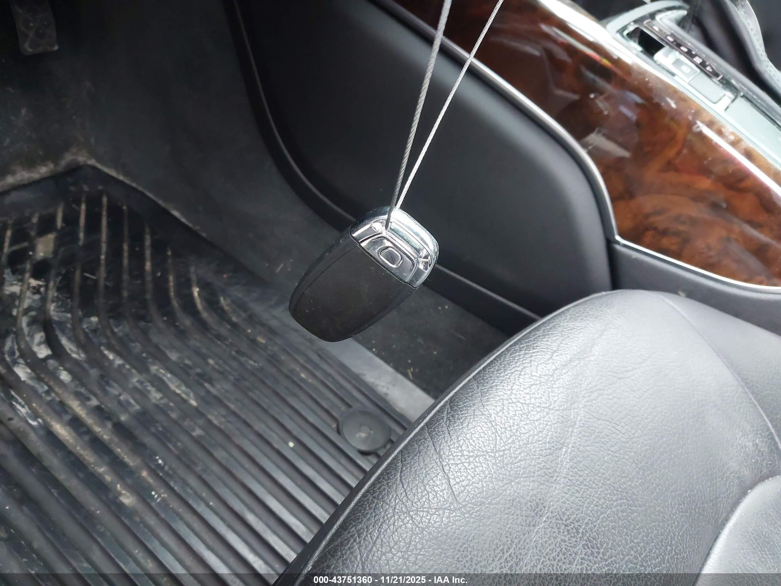 AUDI A6 image 11