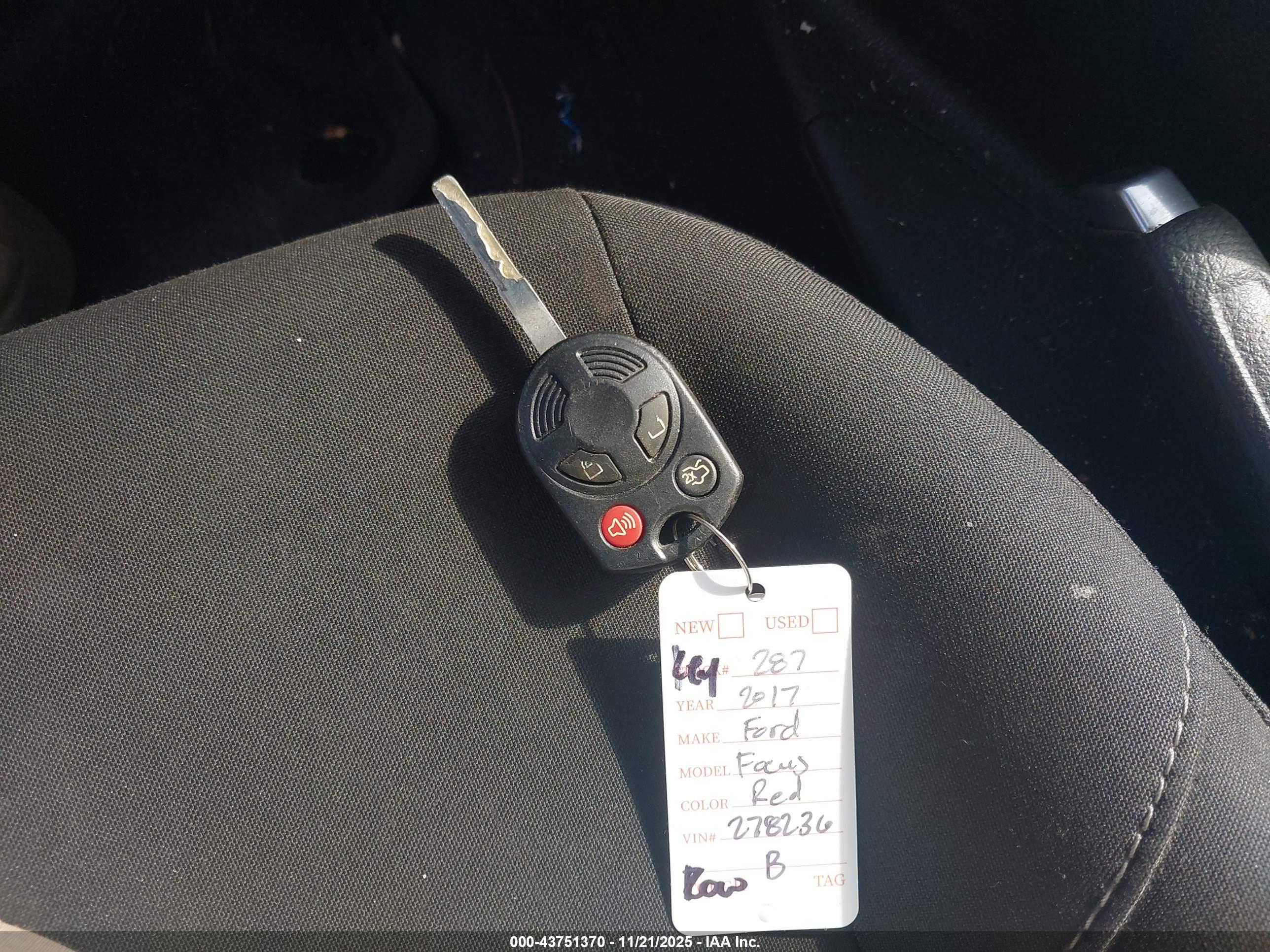 FORD FOCUS image 11
