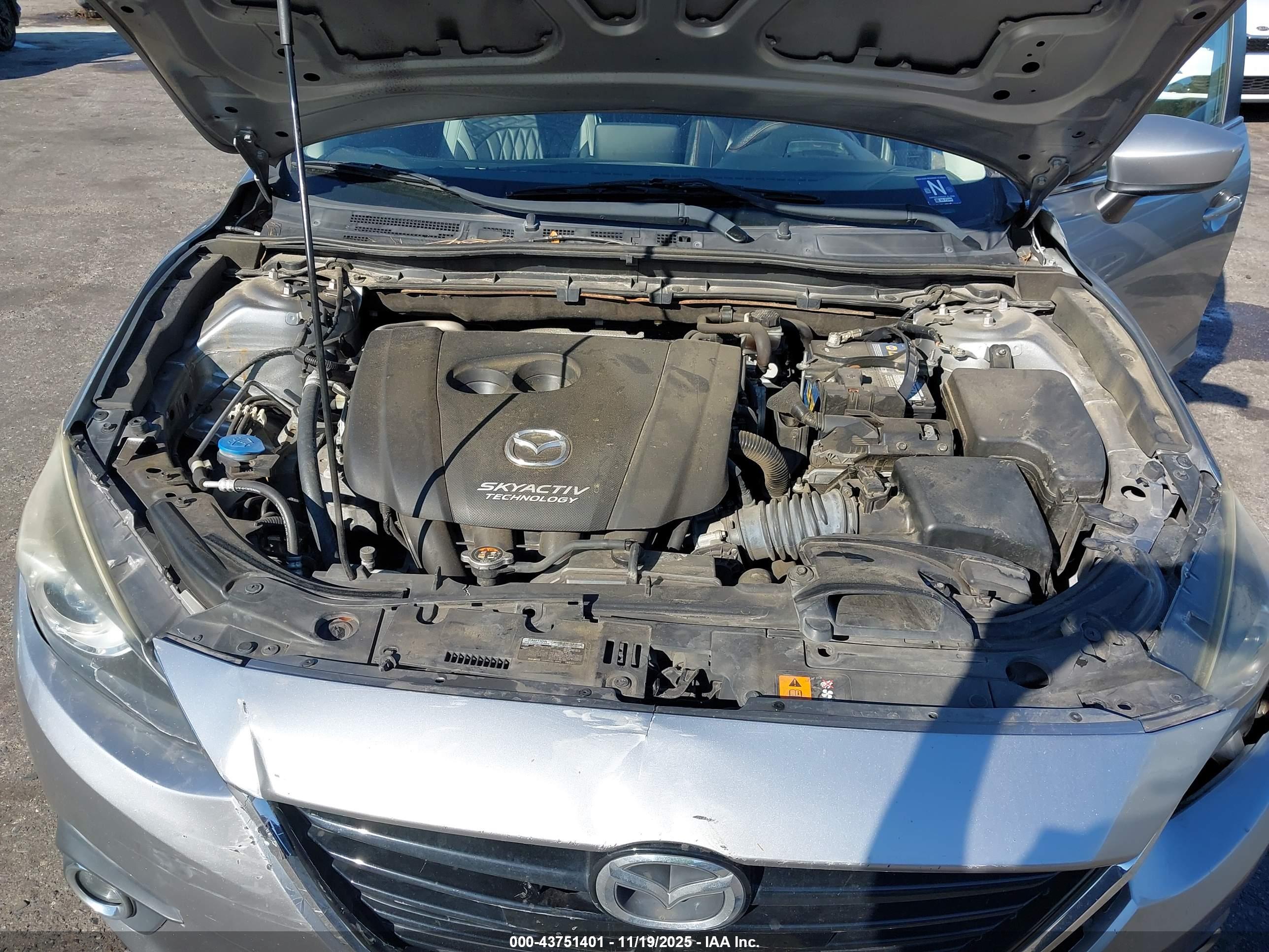 MAZDA MAZDA3 image 10