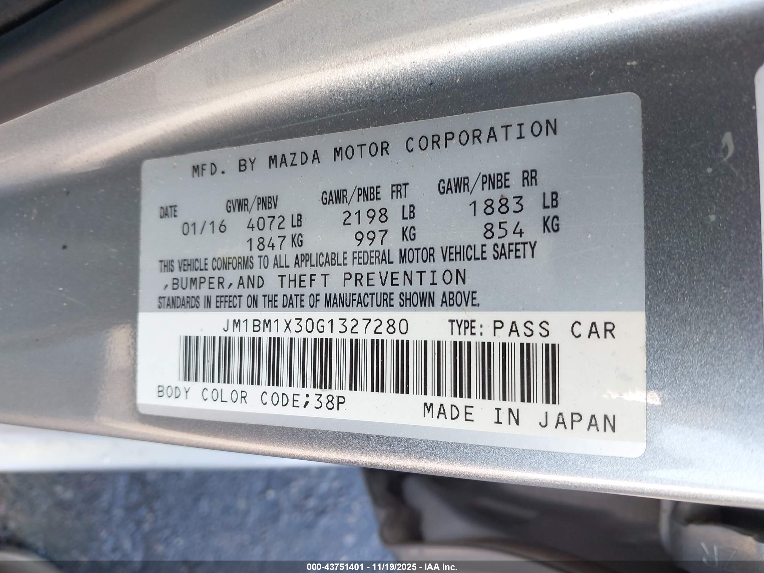 MAZDA MAZDA3 image 9