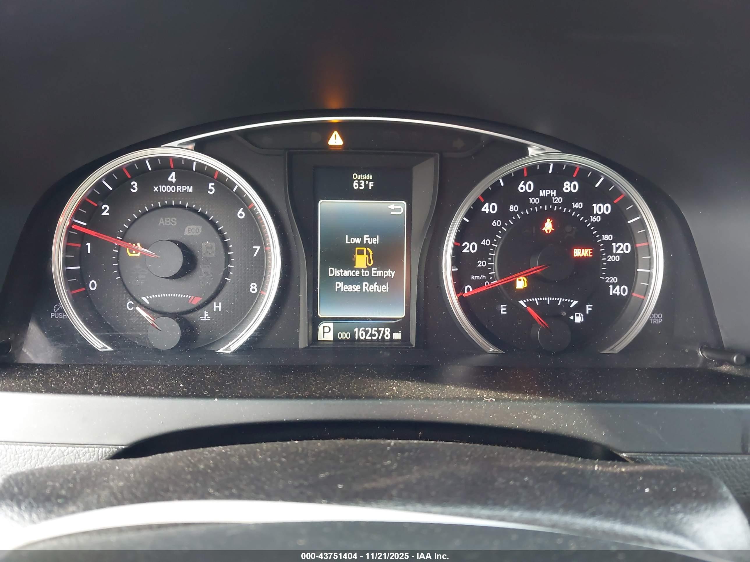 TOYOTA CAMRY image 7