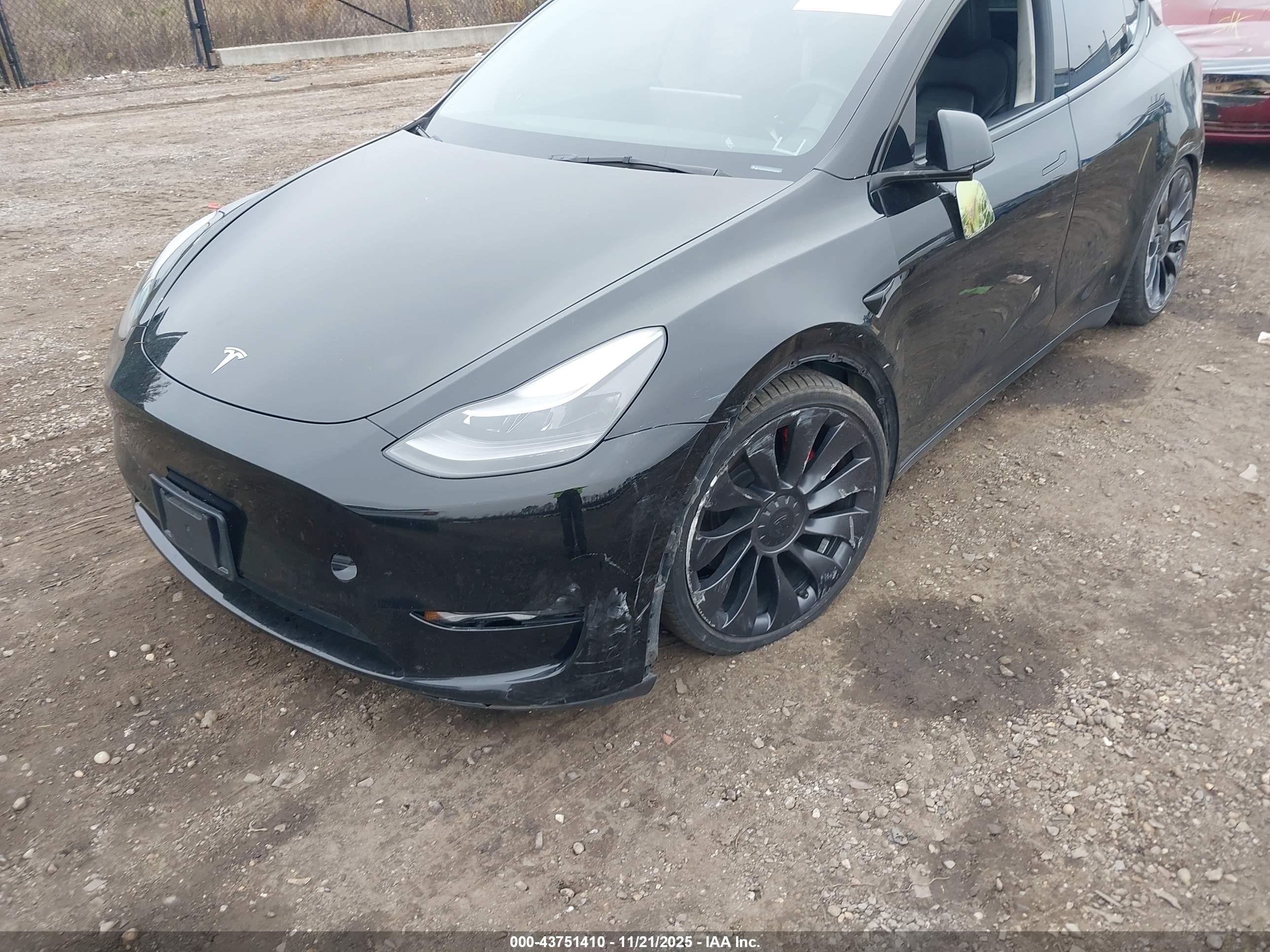TESLA MODEL image 6
