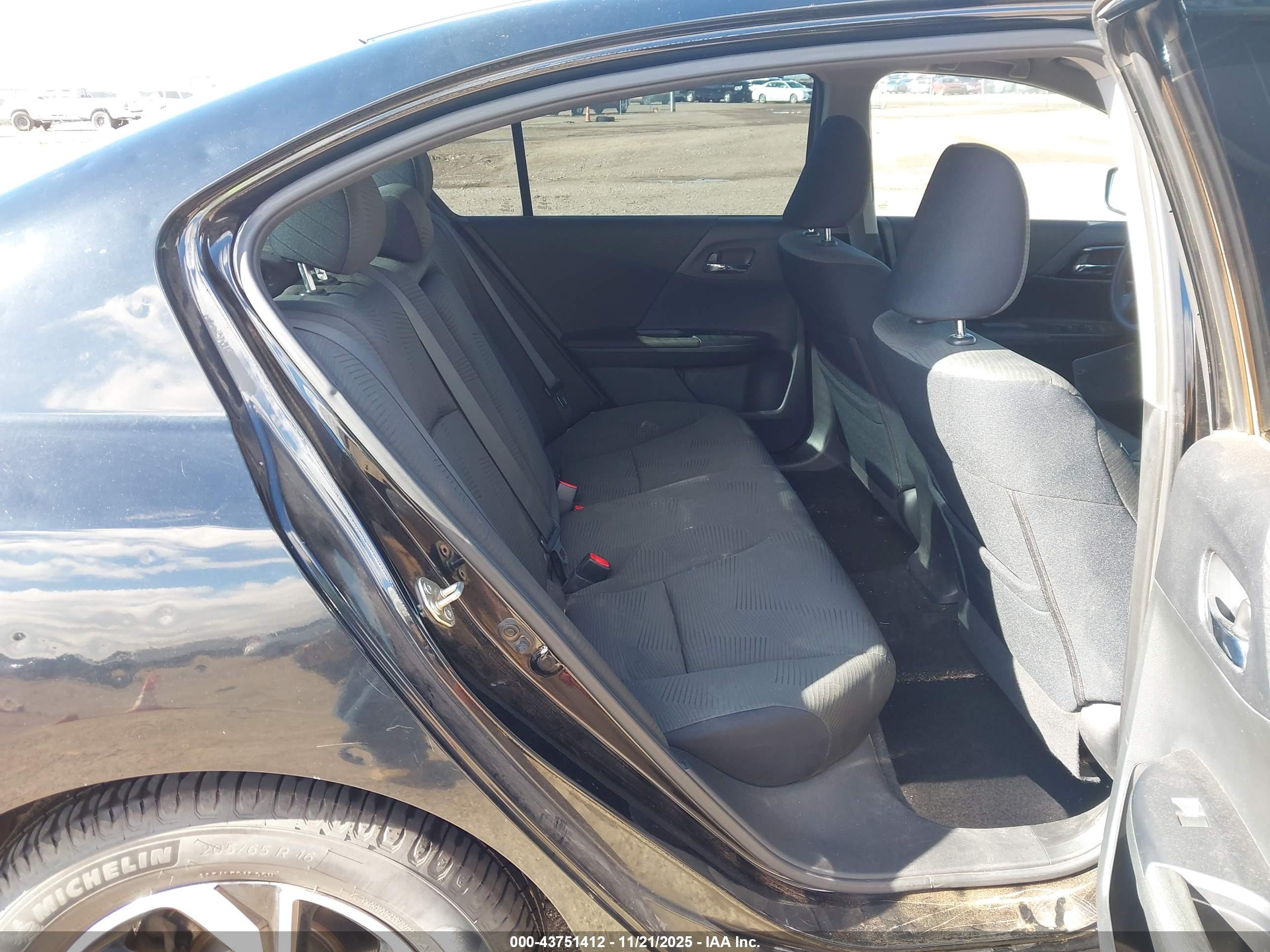 HONDA ACCORD image 8