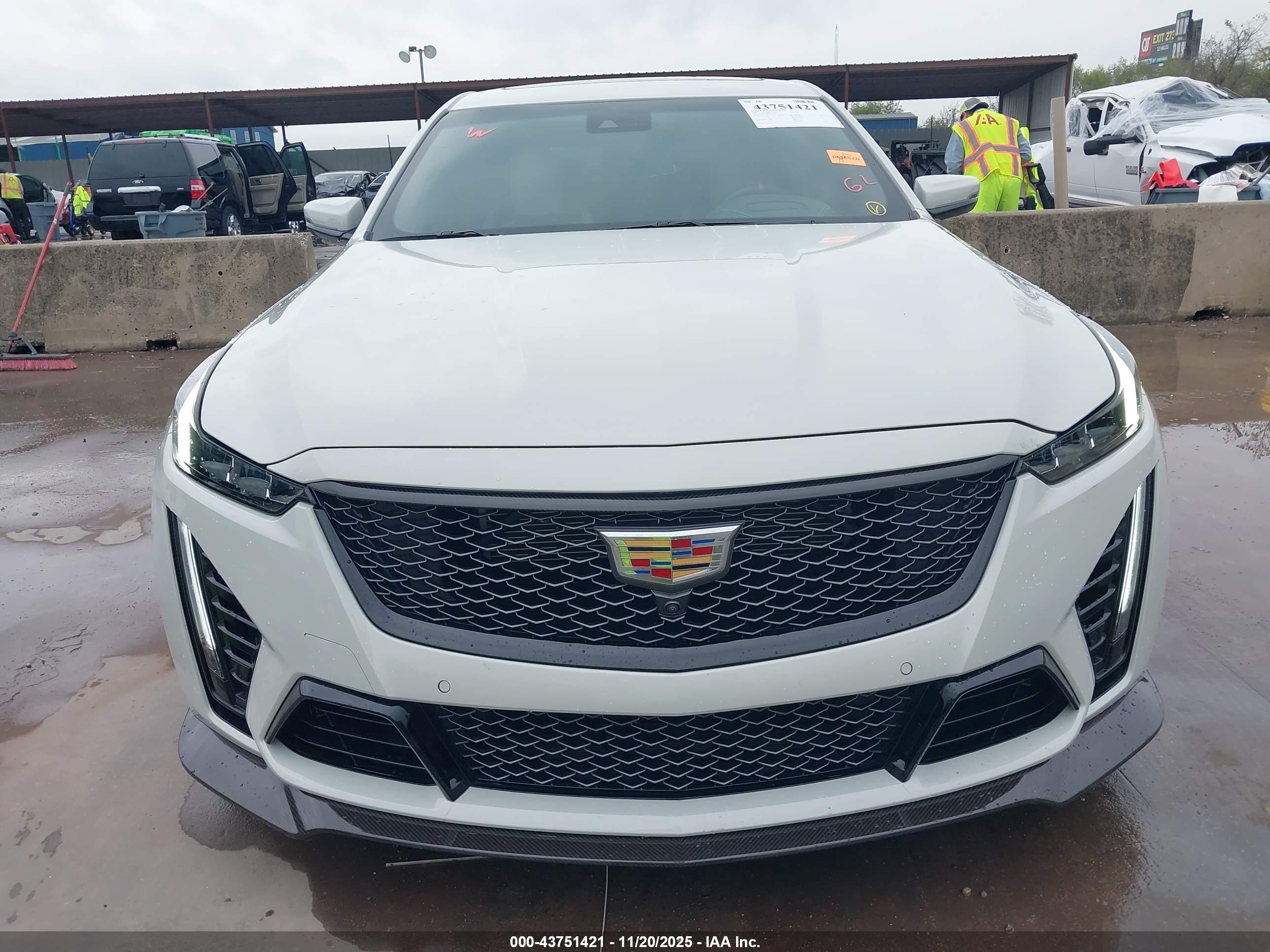 CADILLAC CT5-V image 6