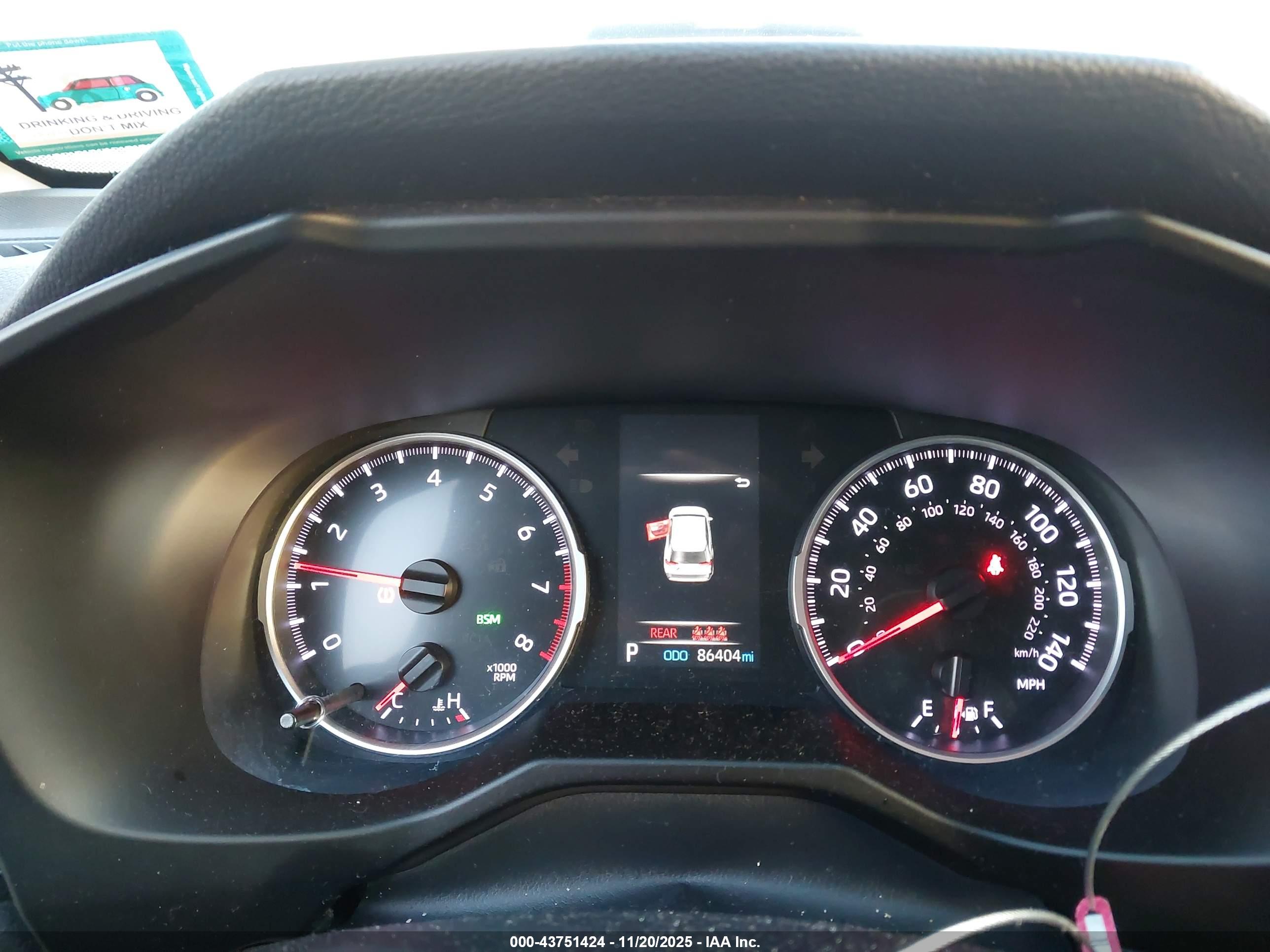 TOYOTA RAV4 image 7