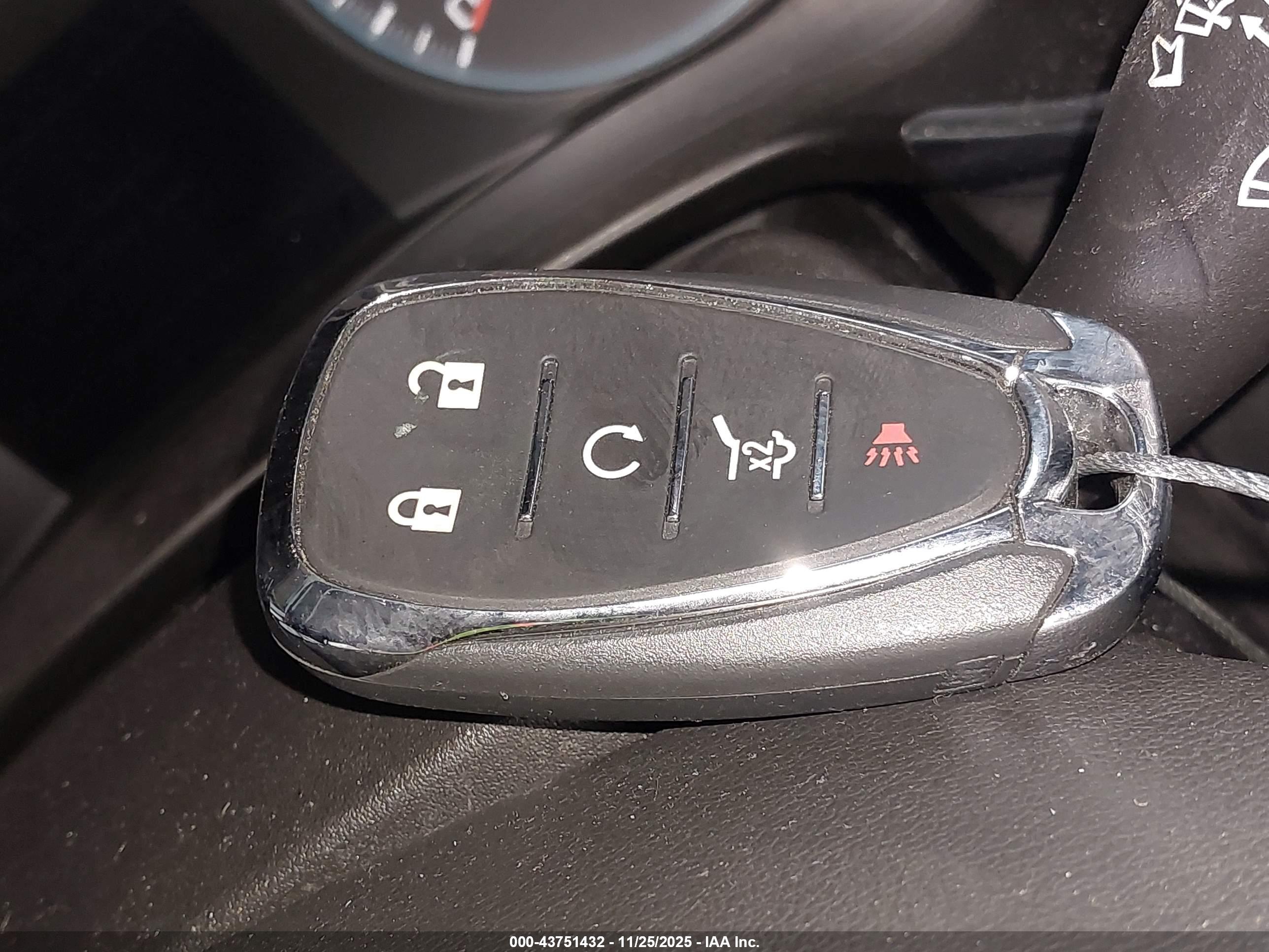 CHEVROLET EQUINOX image 11