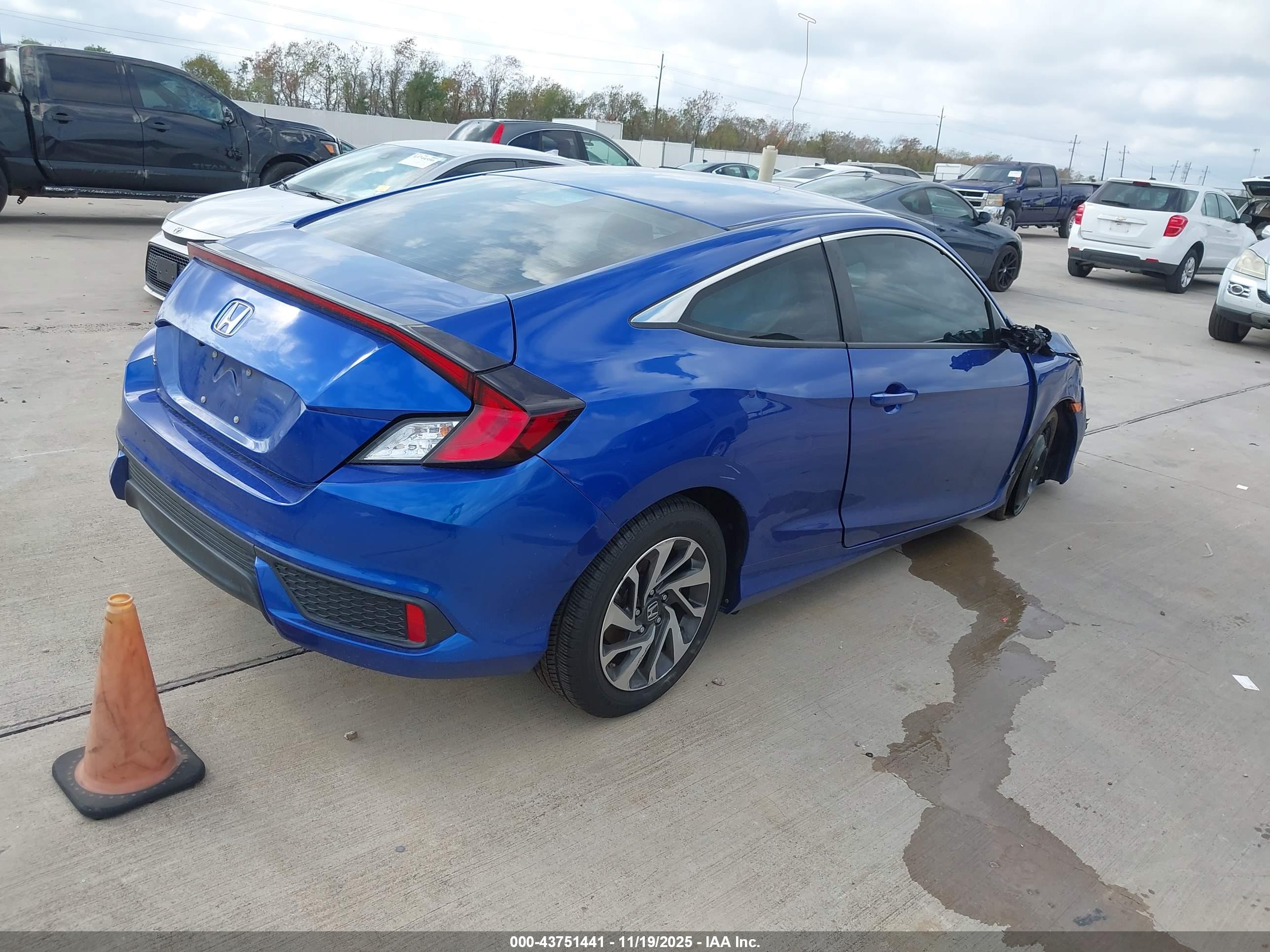 HONDA CIVIC image 4