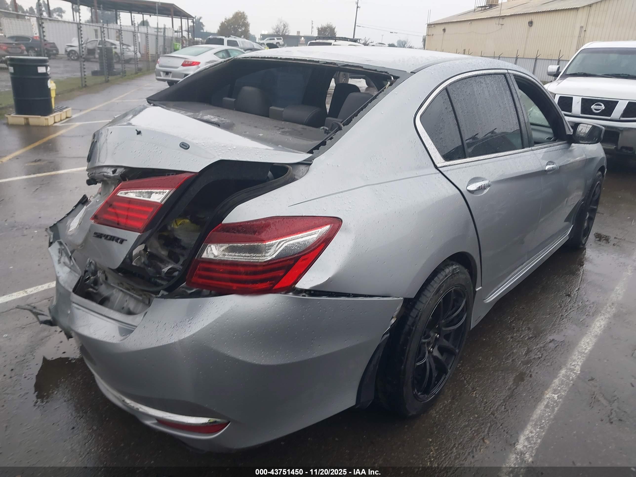HONDA ACCORD image 4