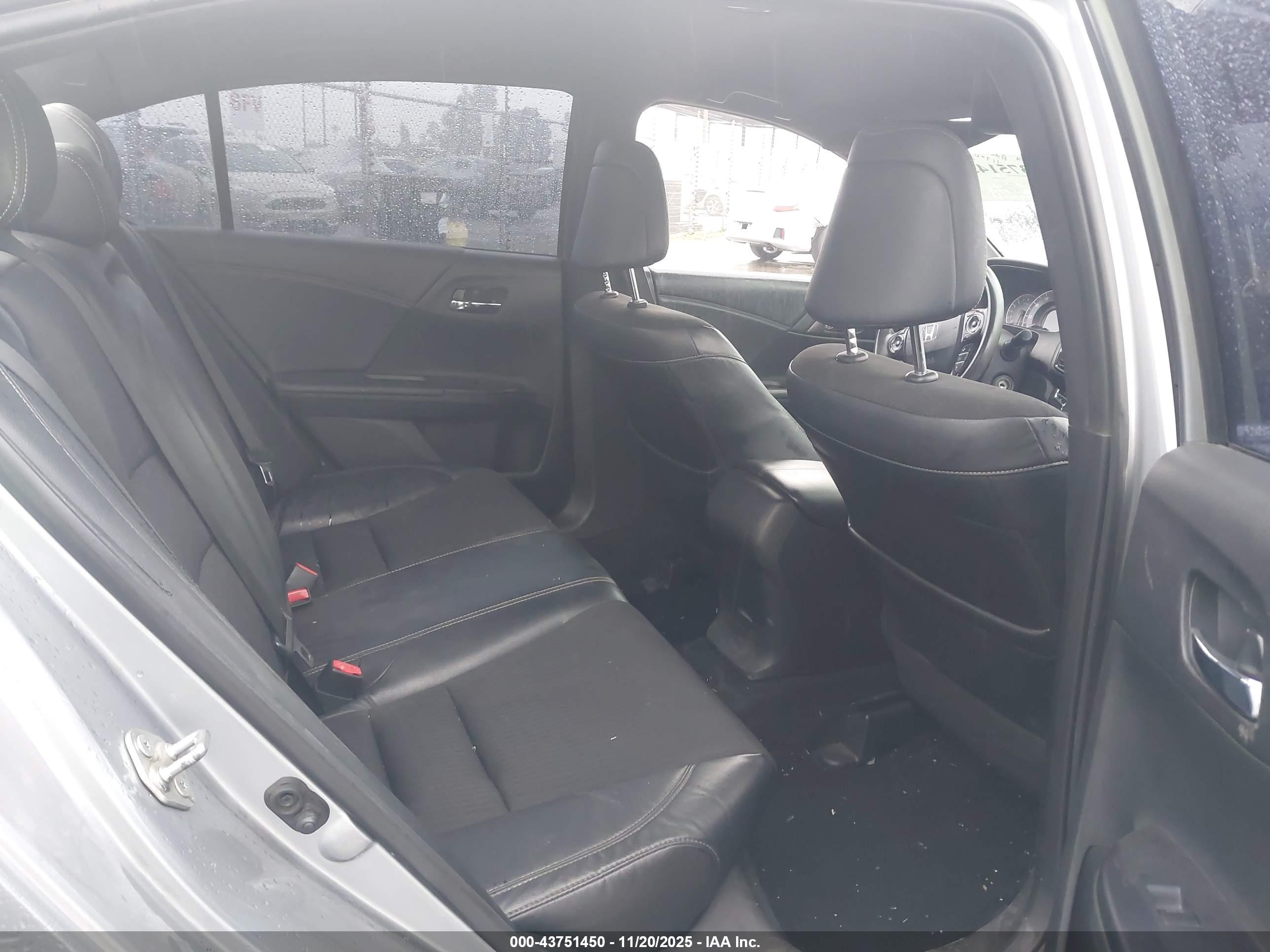 HONDA ACCORD image 8