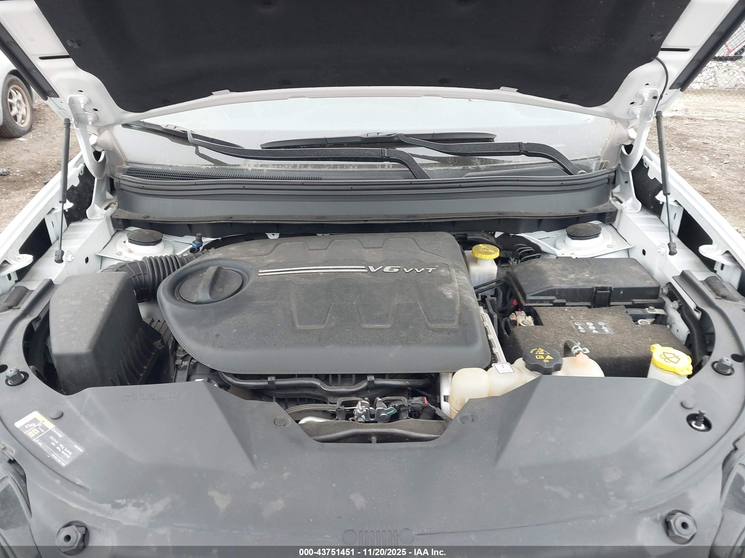JEEP CHEROKEE image 10