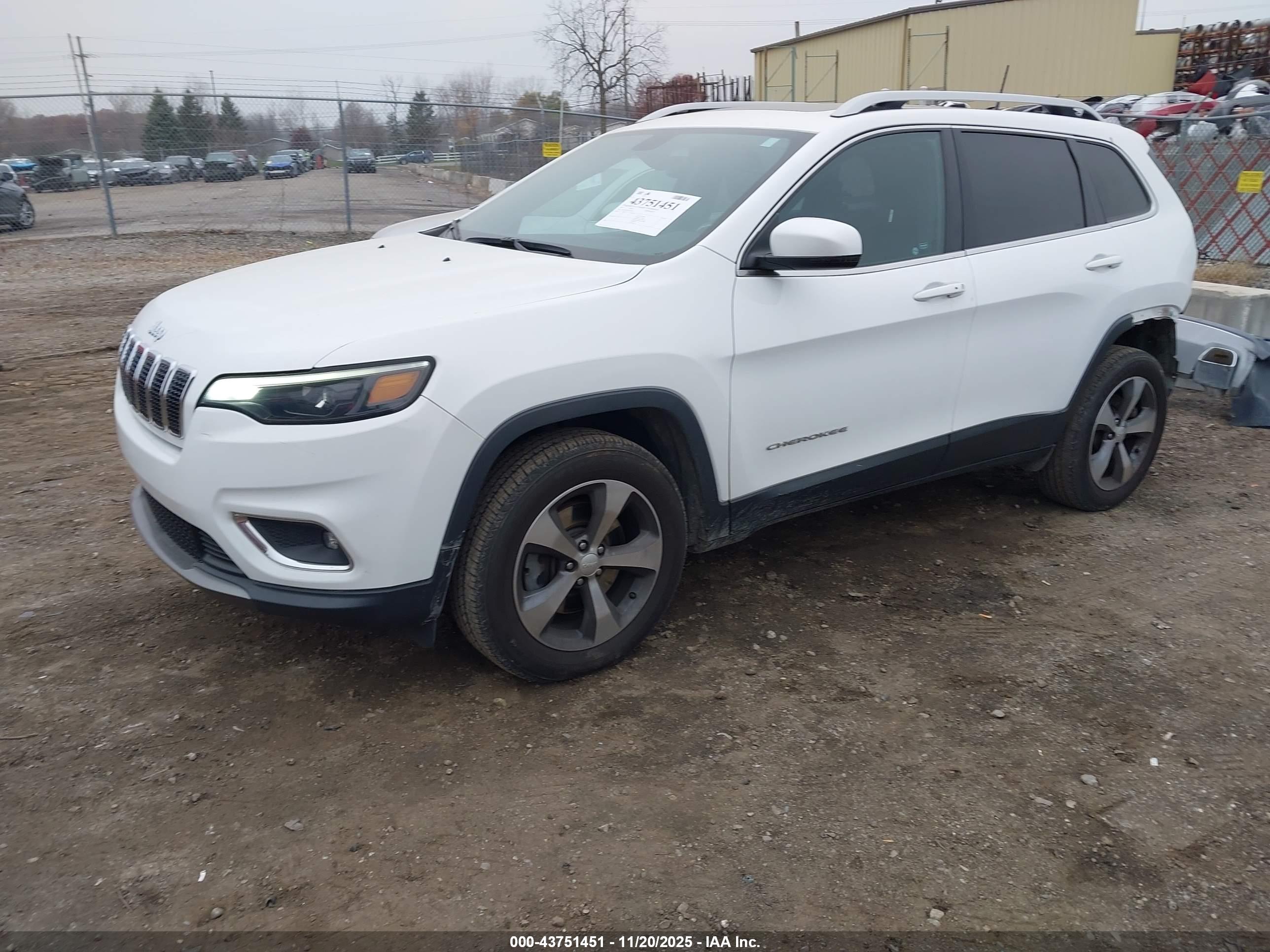 JEEP CHEROKEE image 2