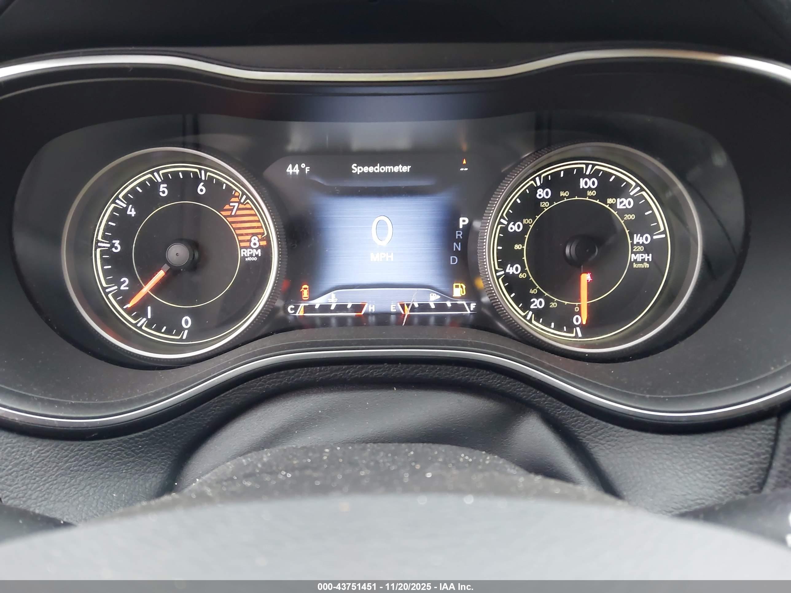 JEEP CHEROKEE image 7