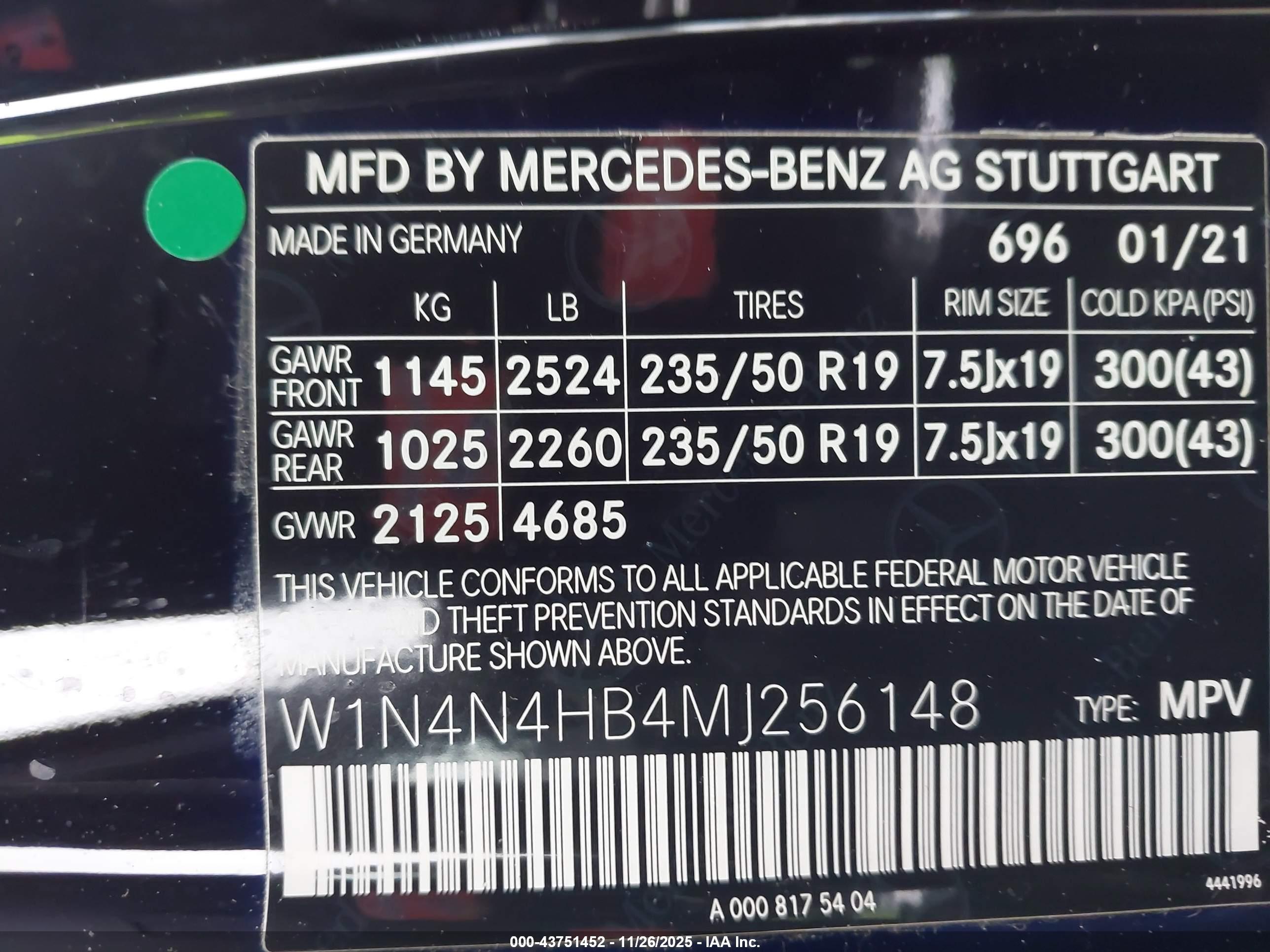 MERCEDES-BENZ GLA image 9