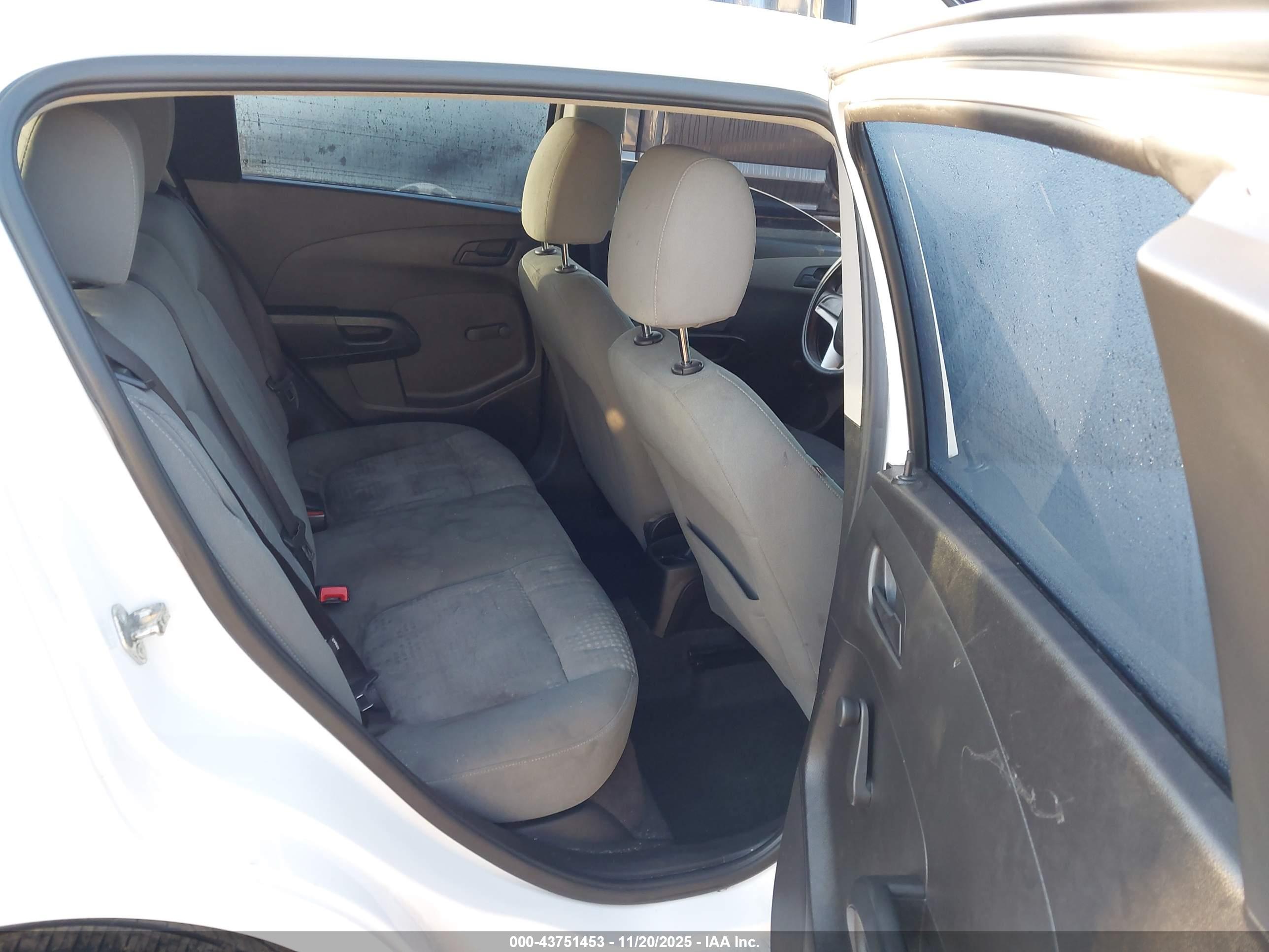 CHEVROLET SONIC image 8