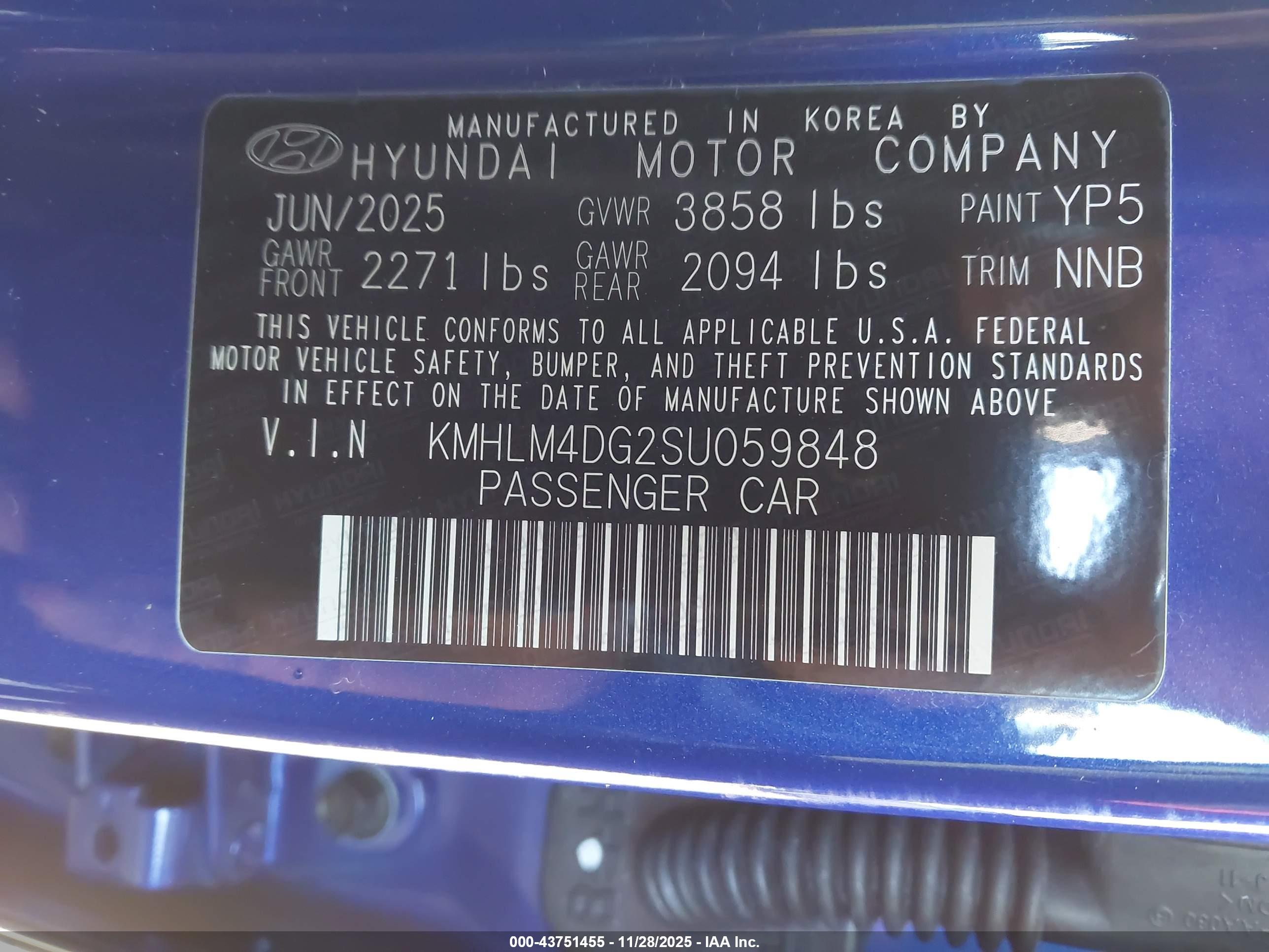 HYUNDAI ELANTRA image 9