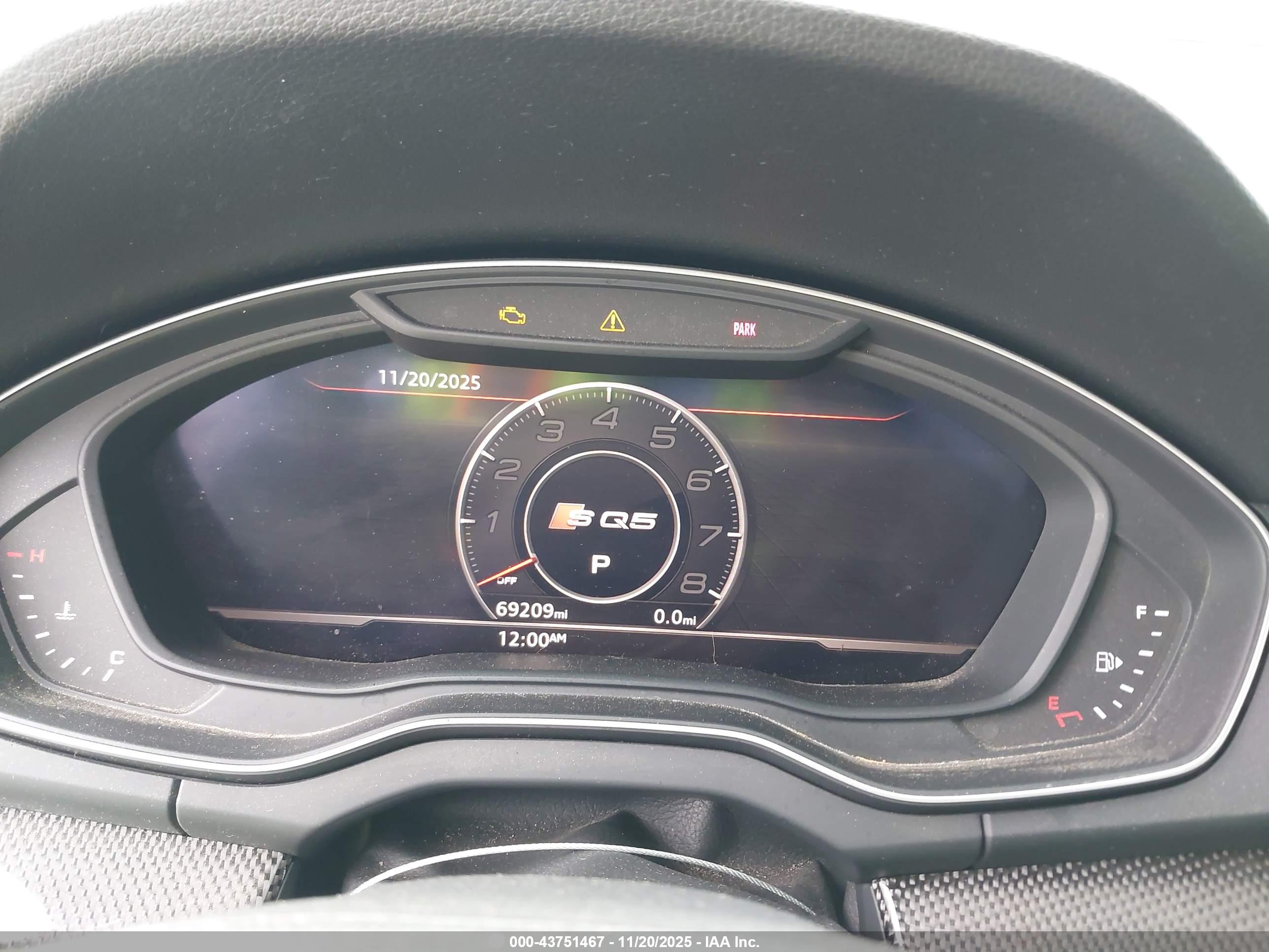 AUDI SQ5 image 7