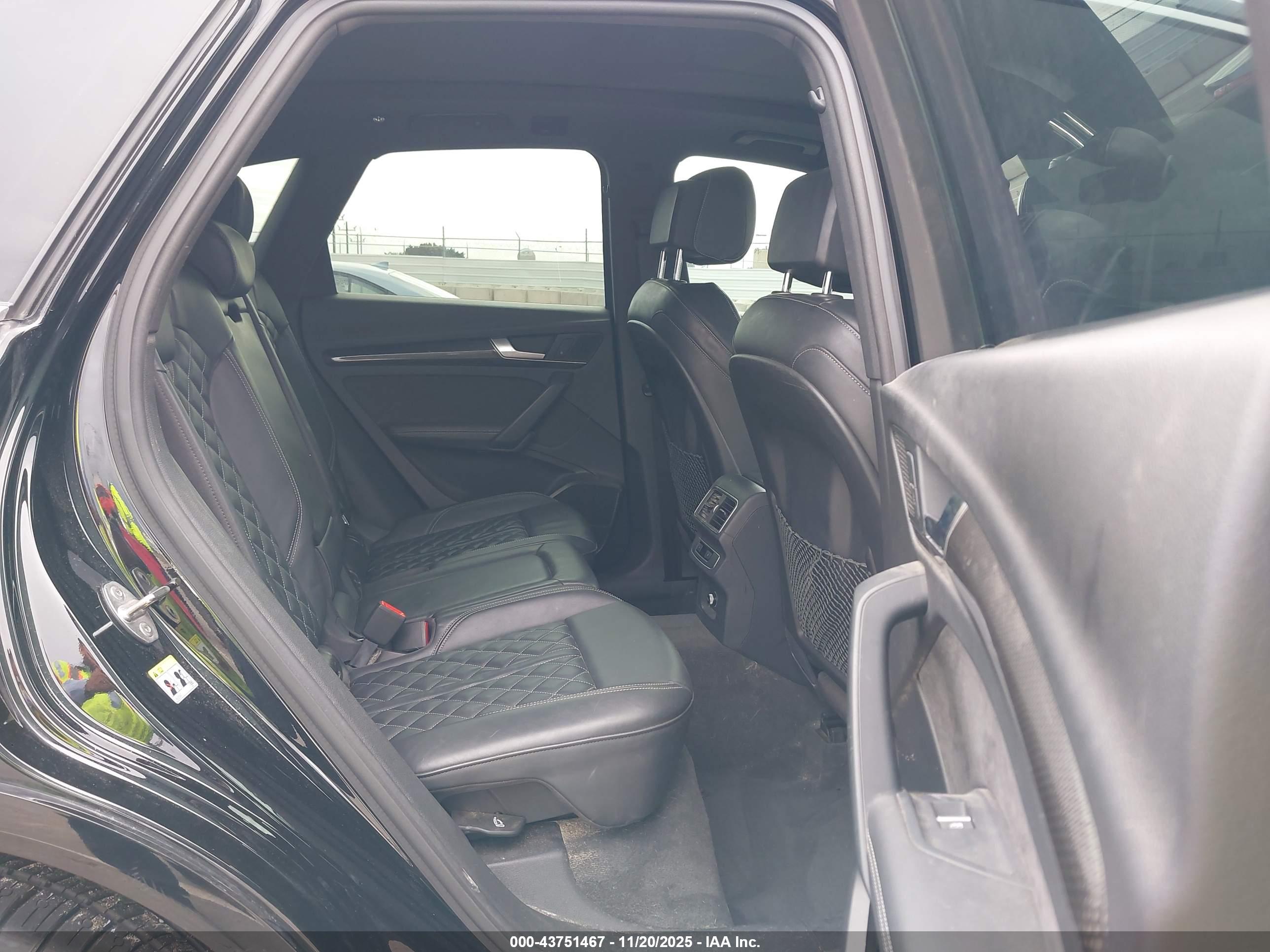 AUDI SQ5 image 8