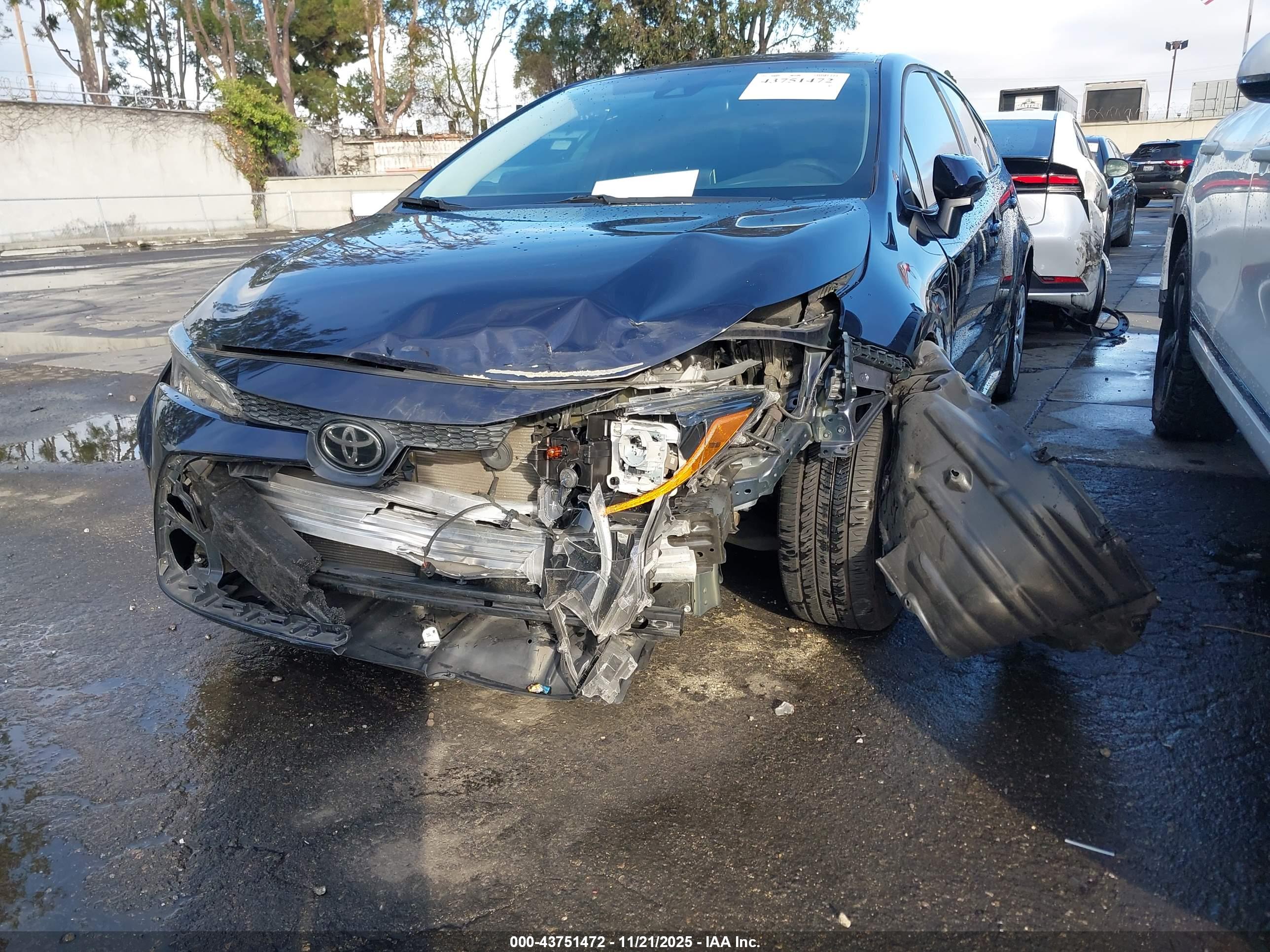 TOYOTA COROLLA image 6