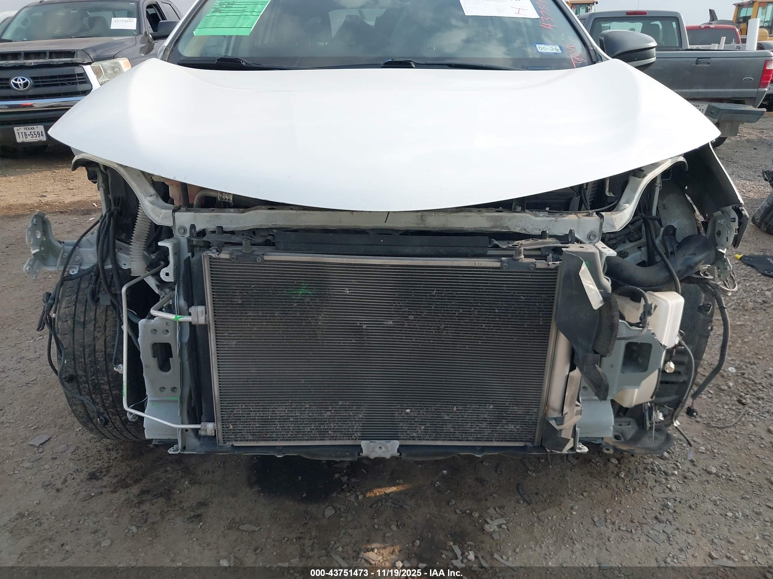 TOYOTA RAV4 image 6