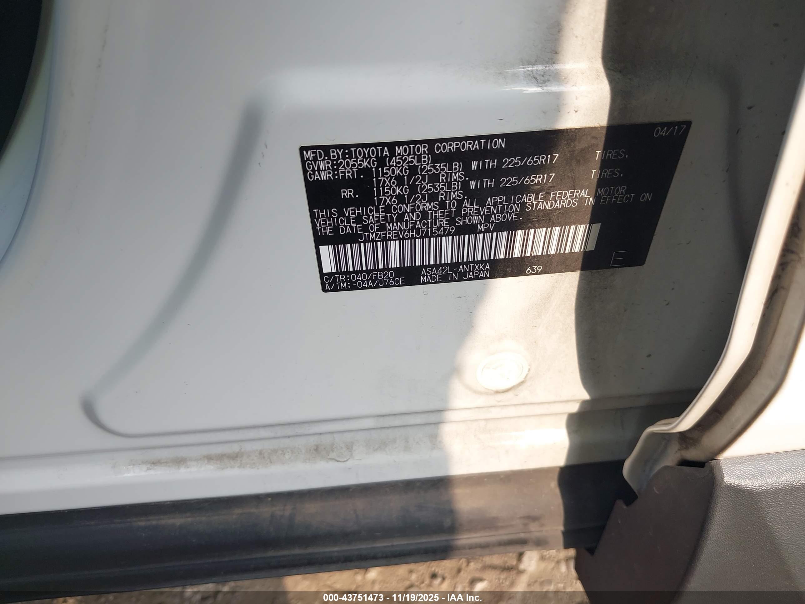 TOYOTA RAV4 image 9
