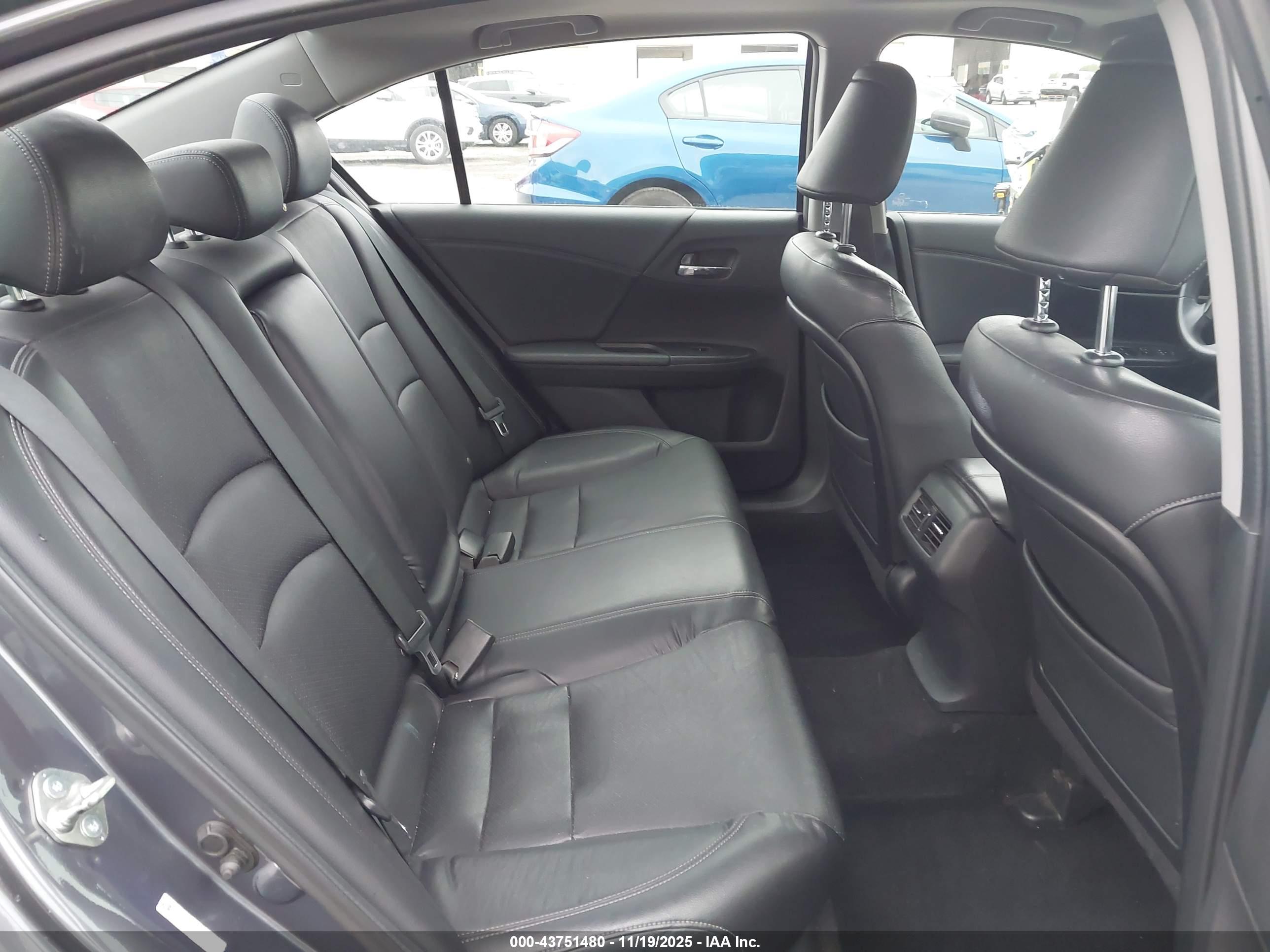 HONDA ACCORD image 8