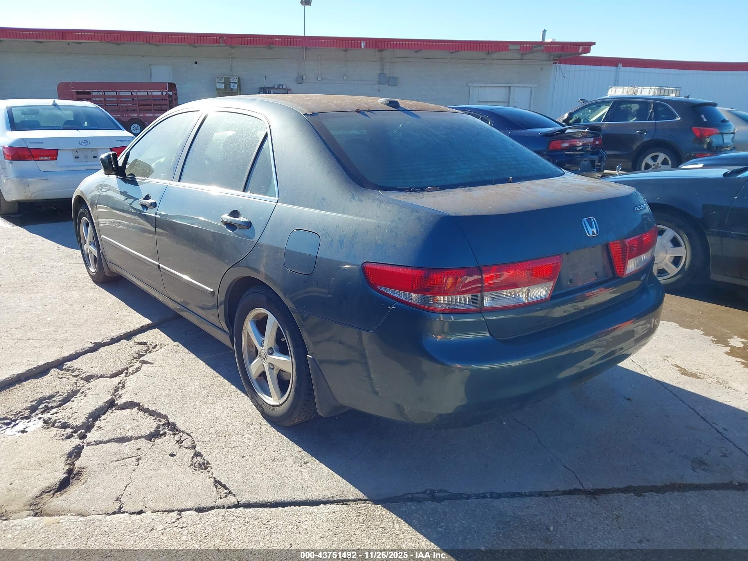 HONDA ACCORD image 3