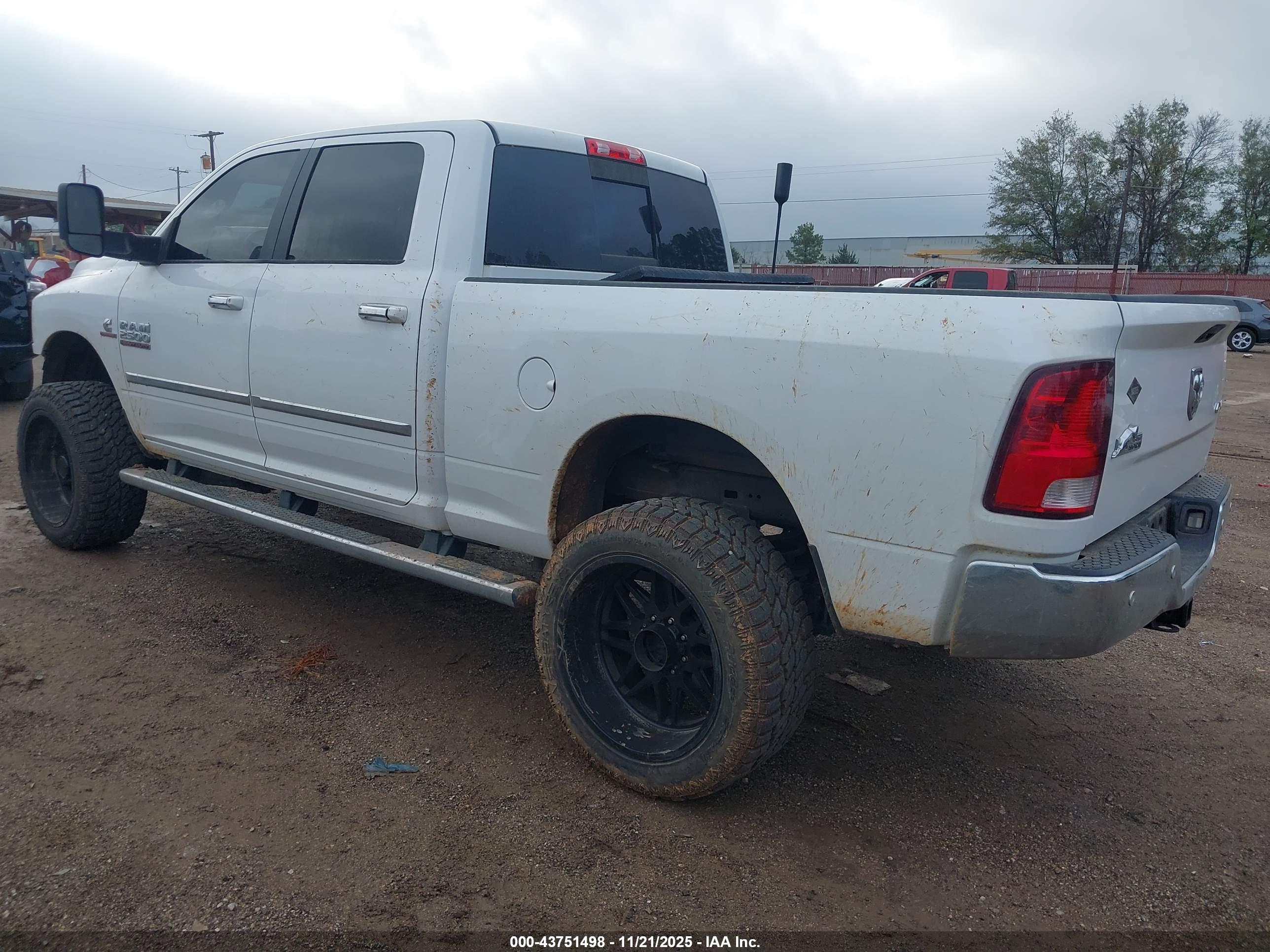 RAM 2500 image 3