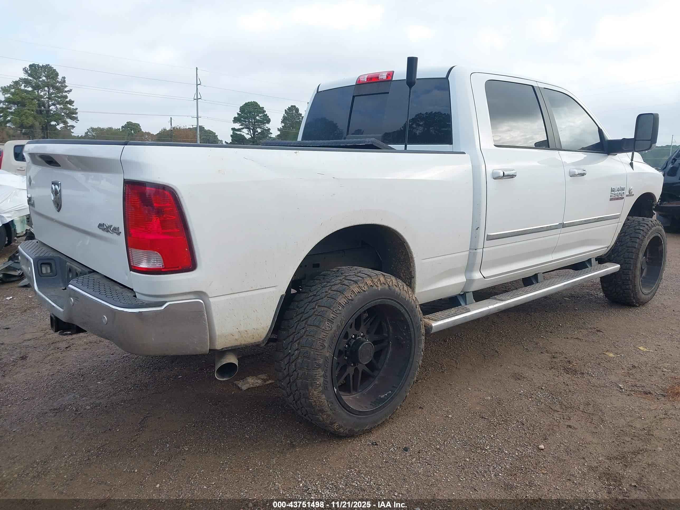 RAM 2500 image 4
