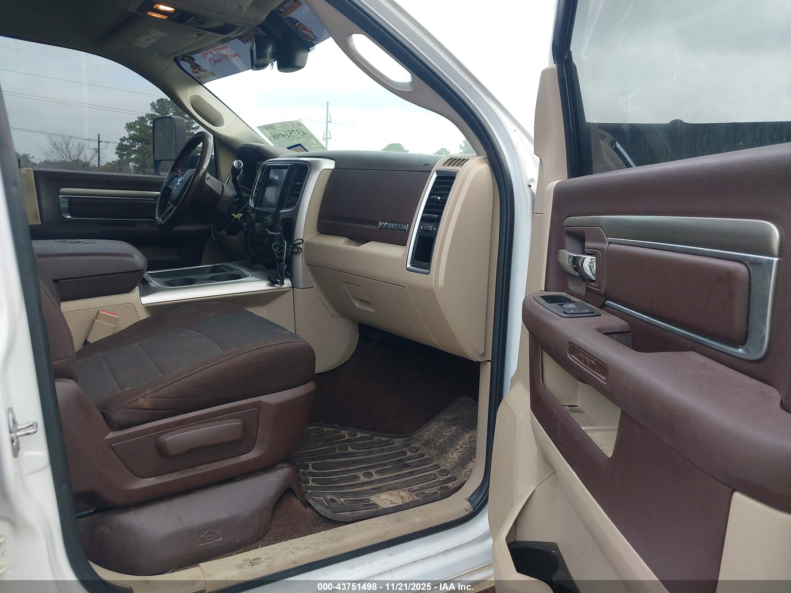 RAM 2500 image 5
