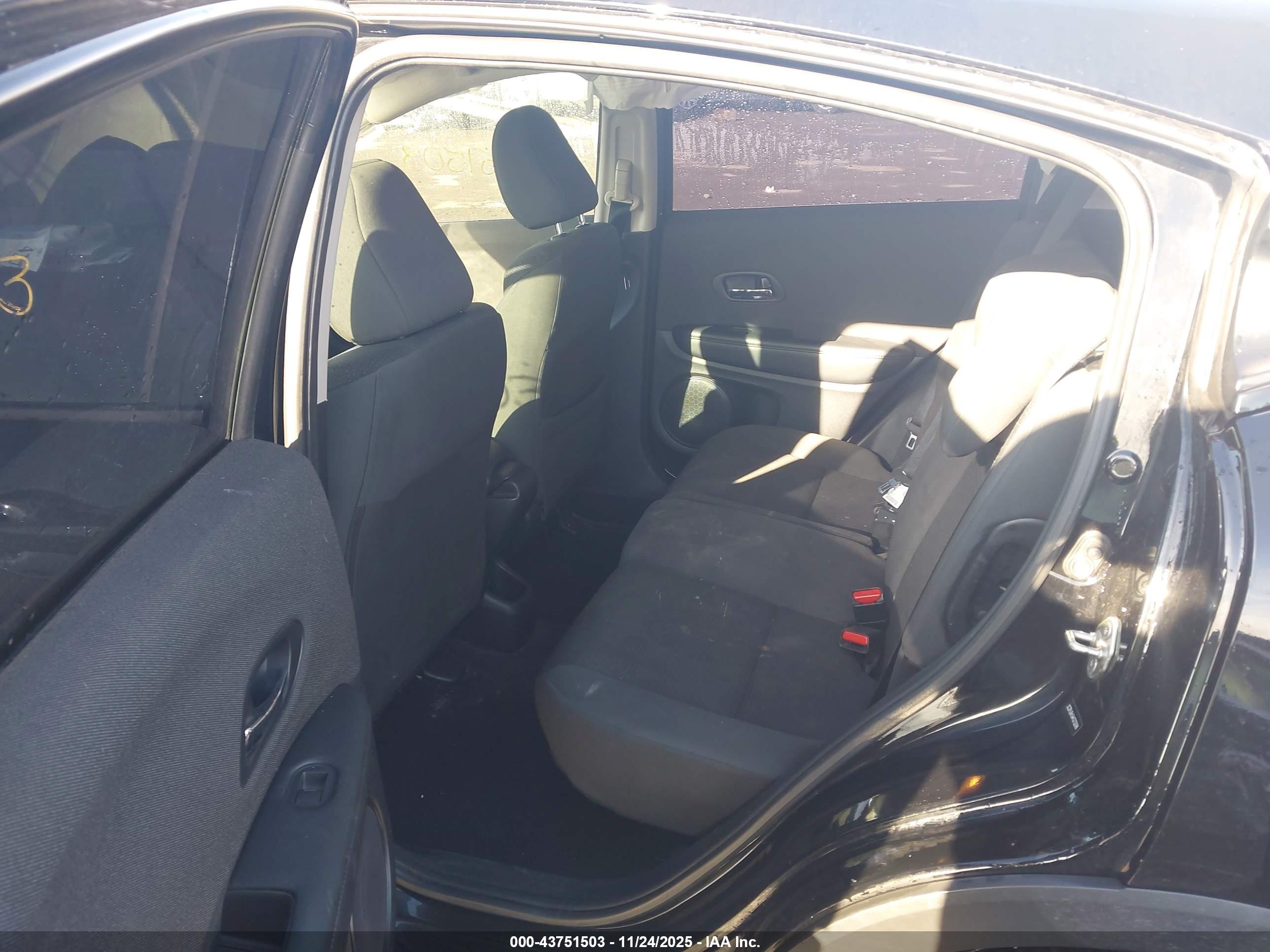 HONDA HR-V image 8
