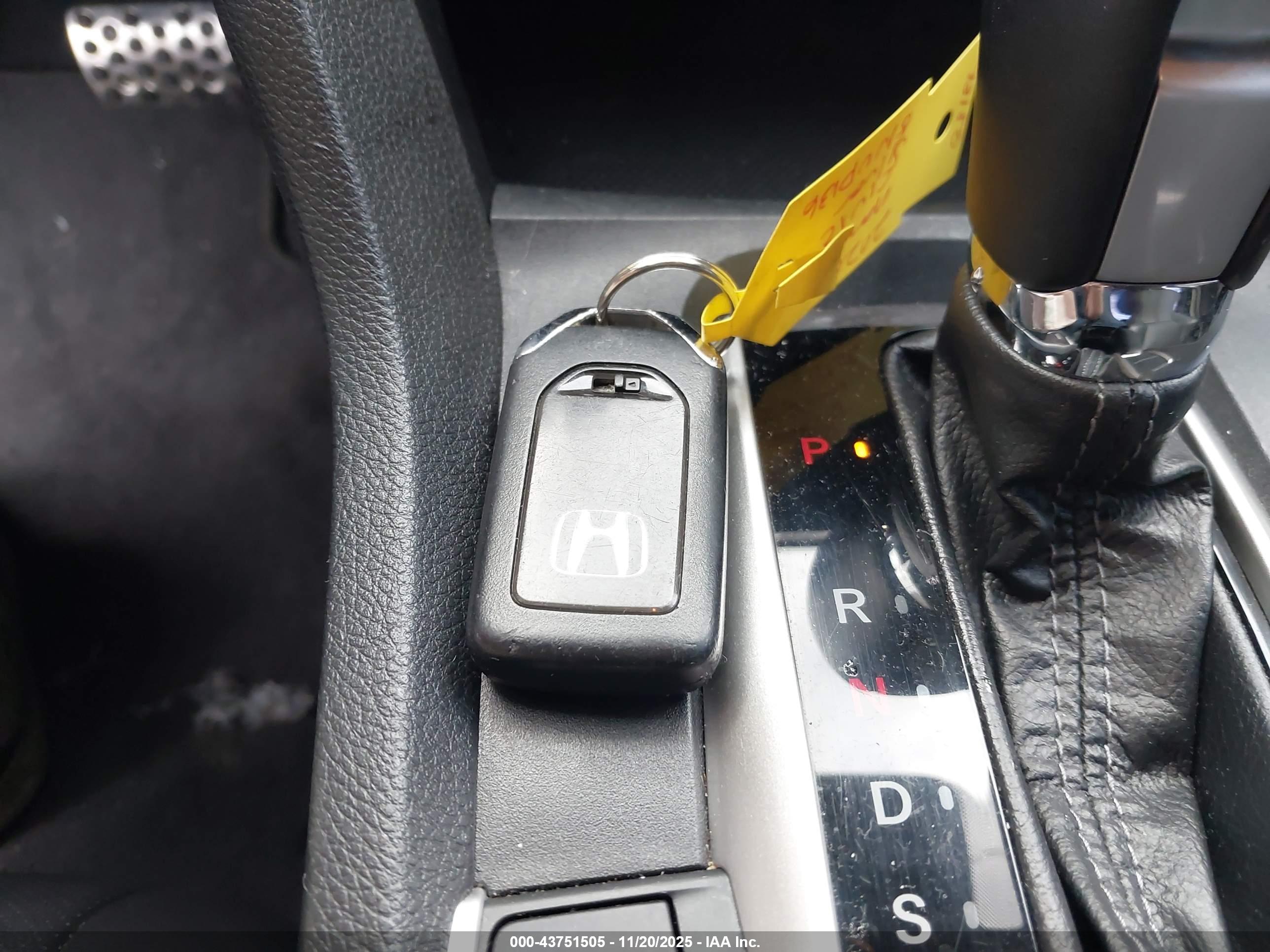 HONDA CIVIC image 11