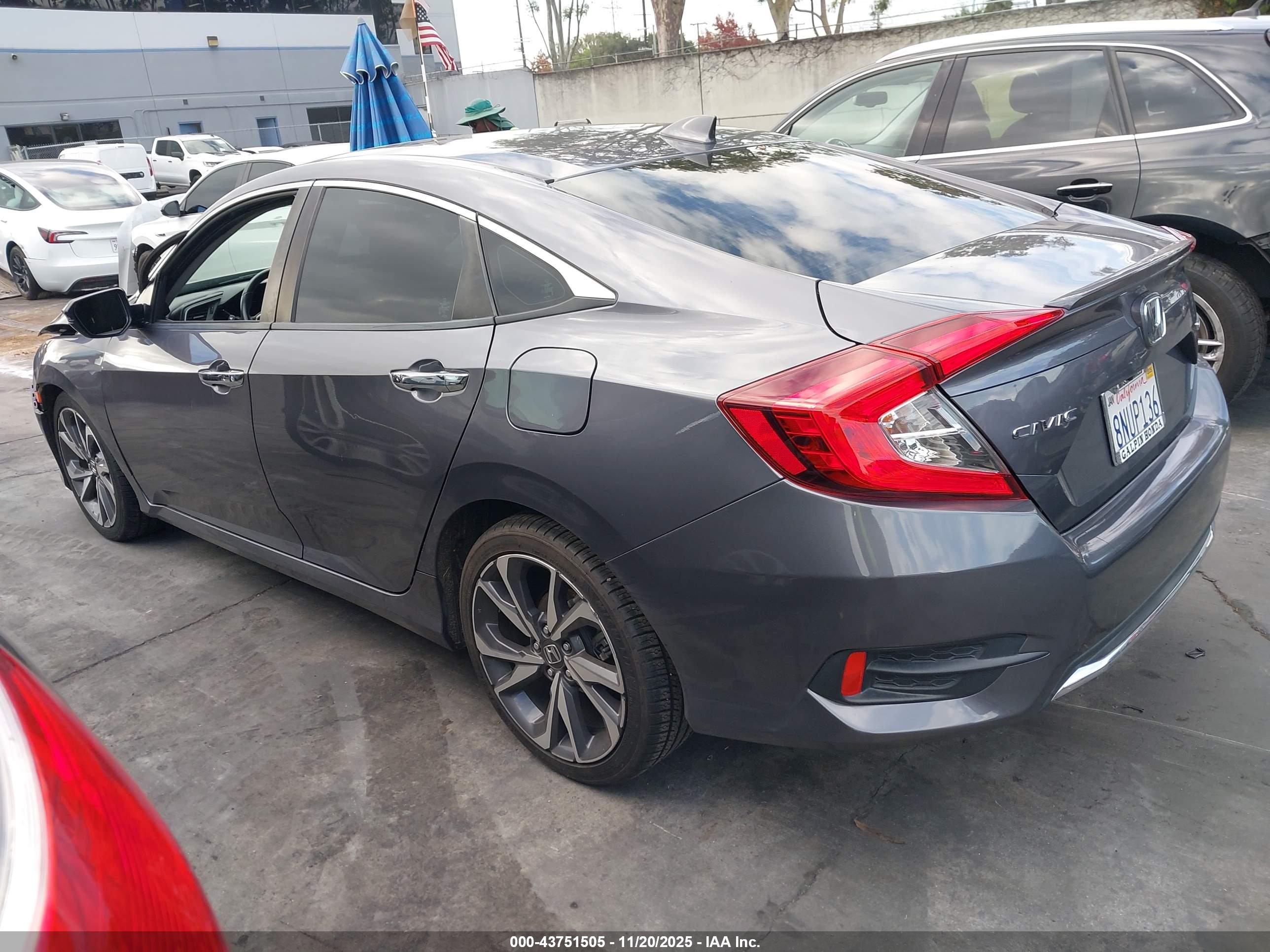 HONDA CIVIC image 3