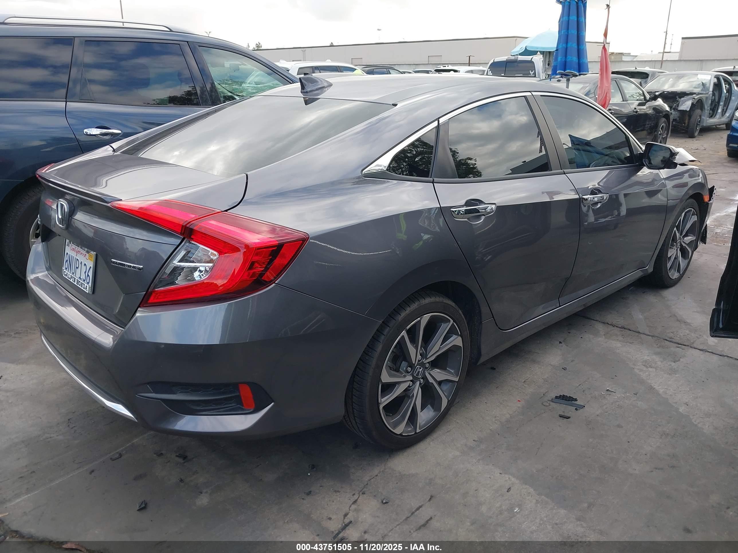 HONDA CIVIC image 4