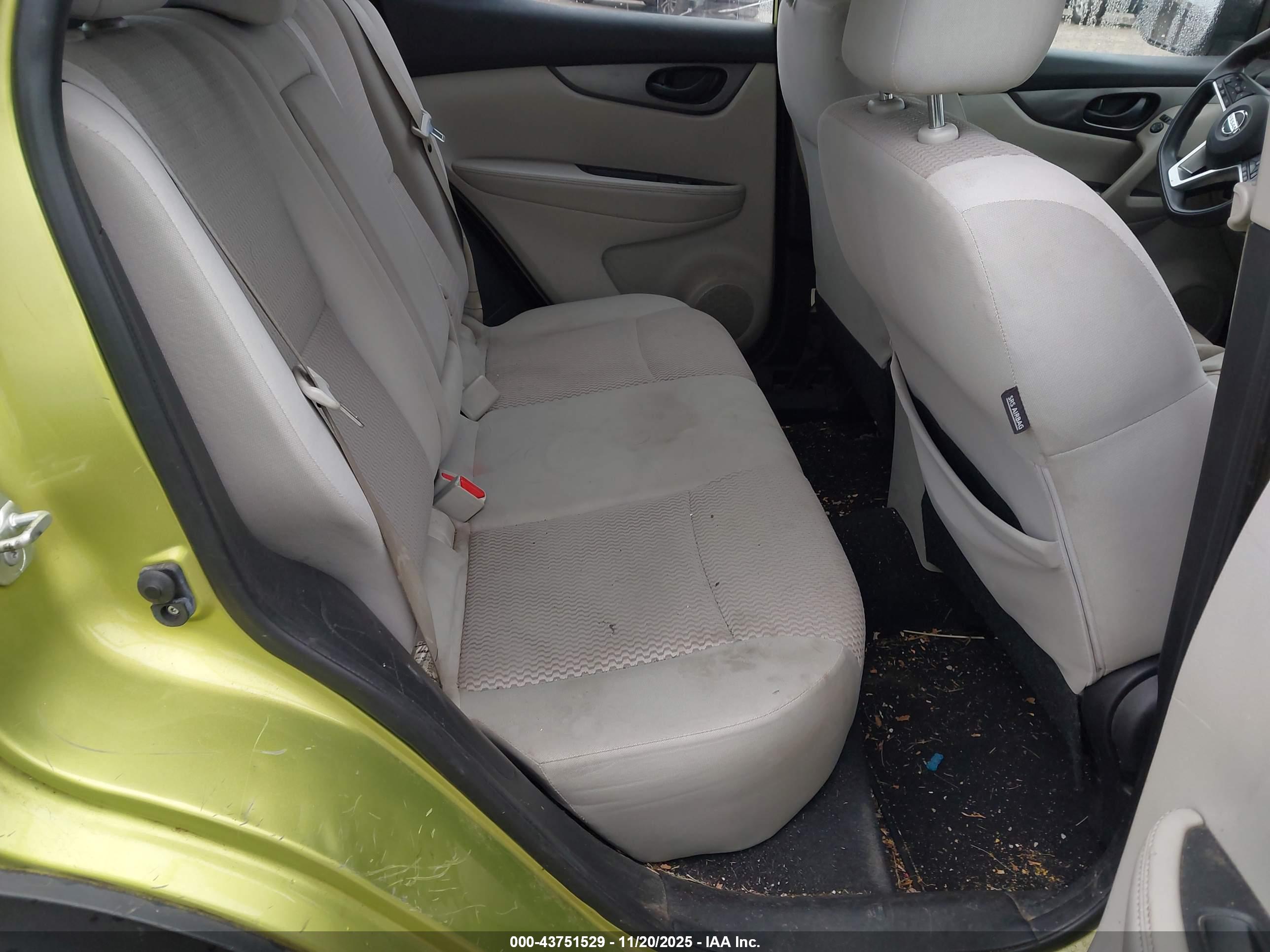 NISSAN ROGUE image 8
