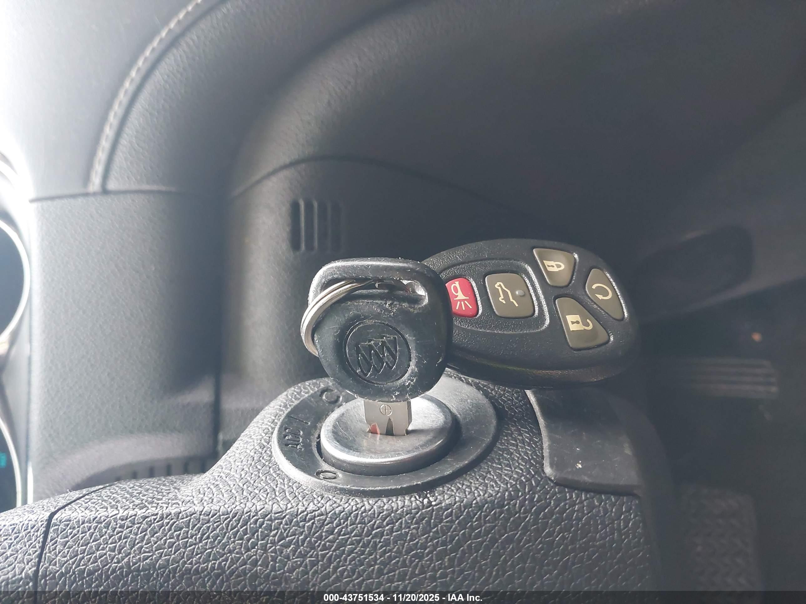 BUICK ENCLAVE image 11