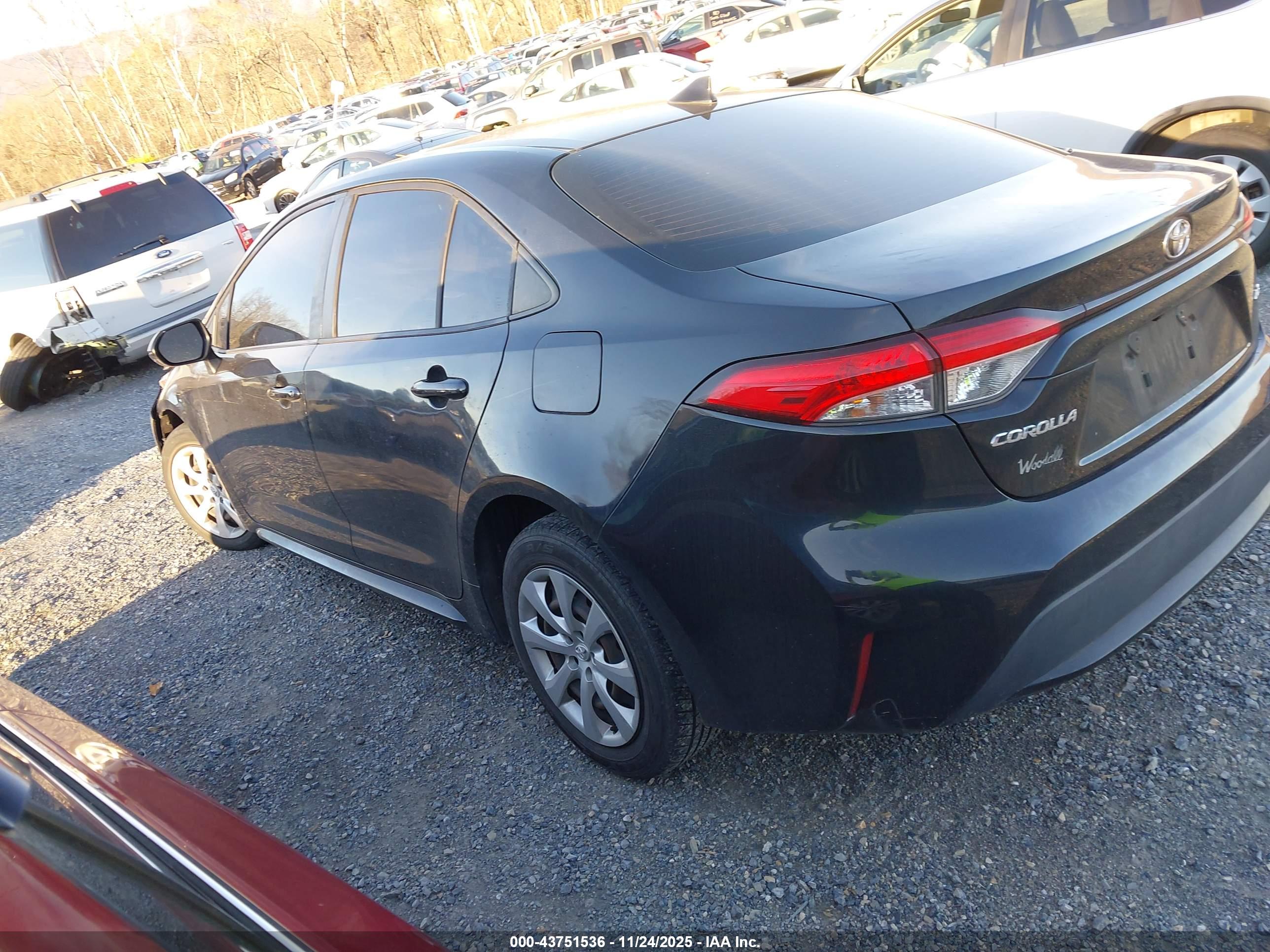 TOYOTA COROLLA image 3