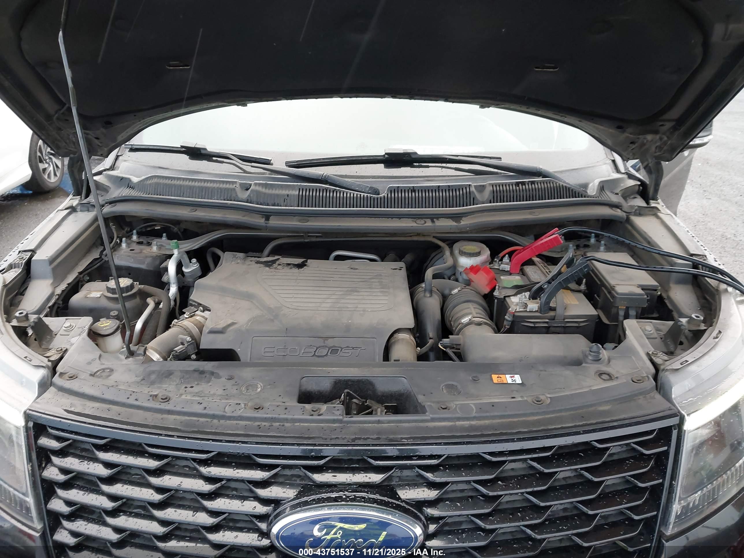 FORD EXPLORER image 10