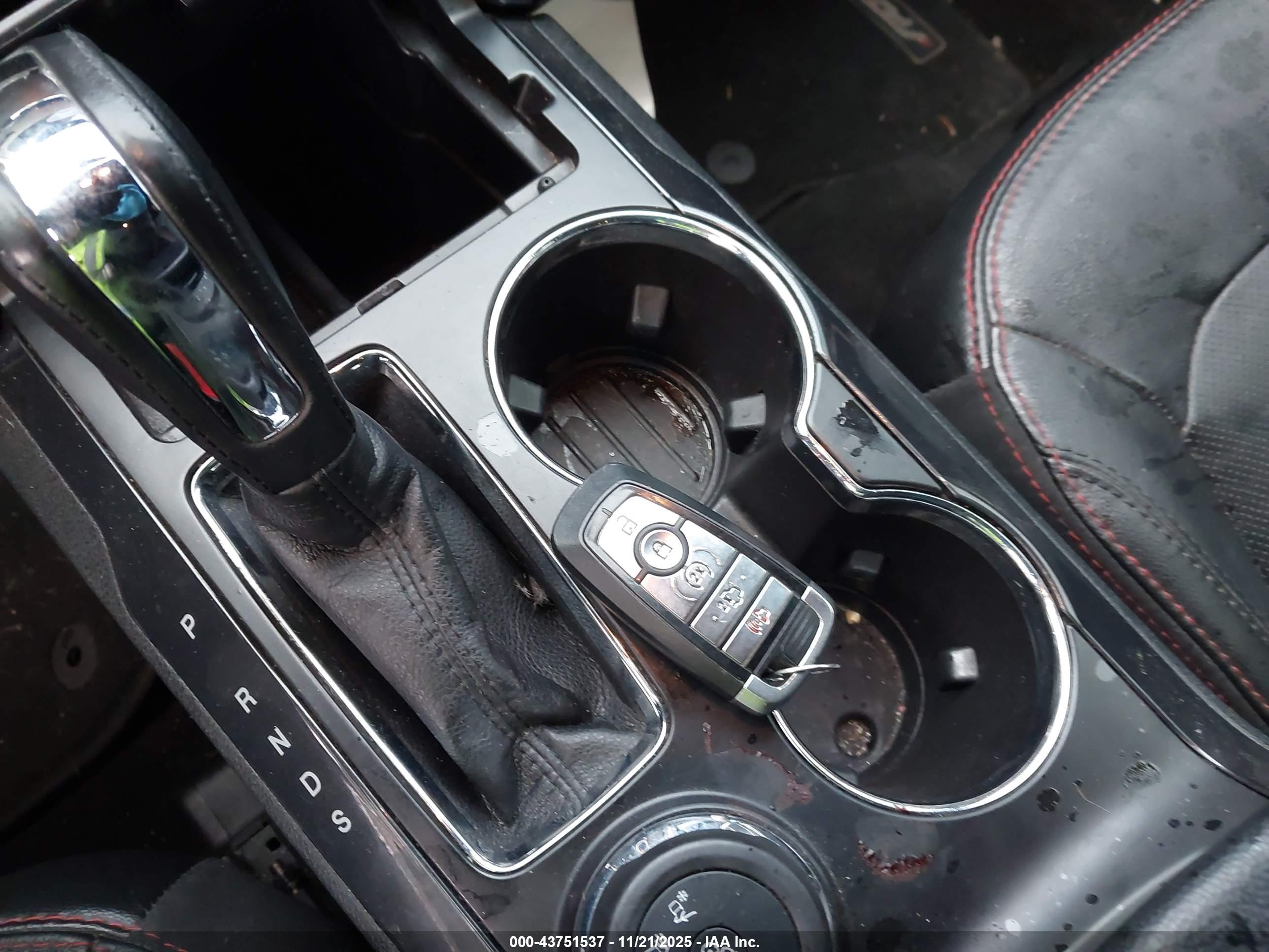 FORD EXPLORER image 11