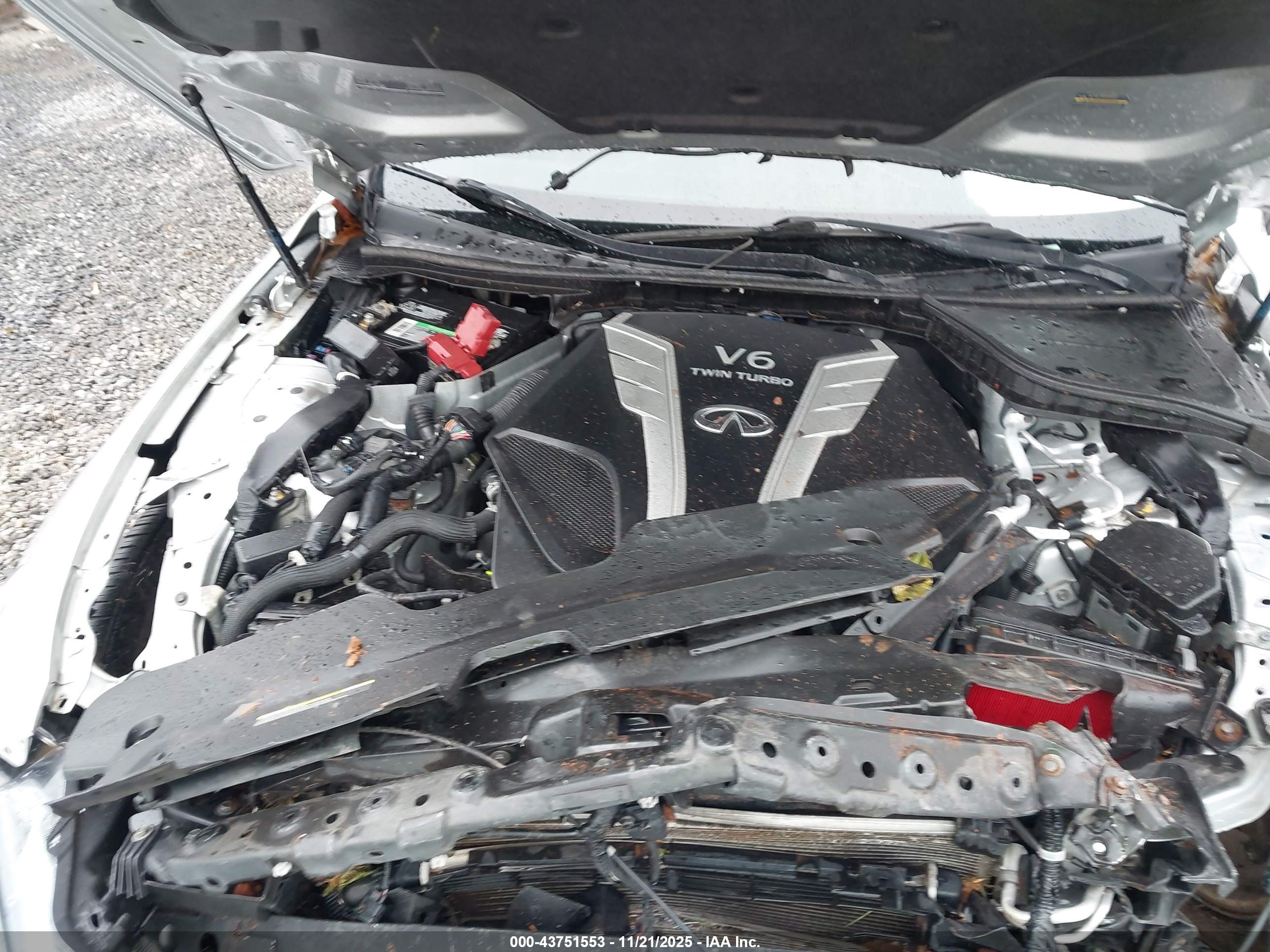 INFINITI Q50 image 10