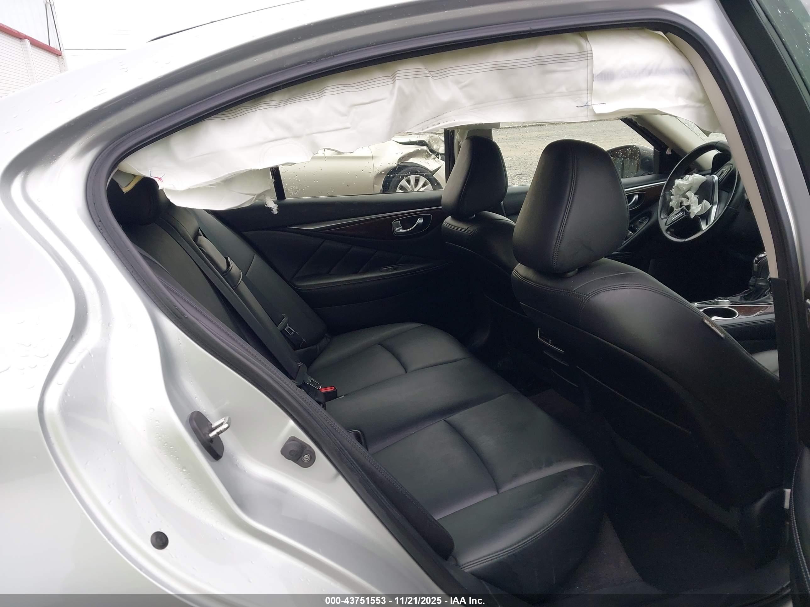 INFINITI Q50 image 8