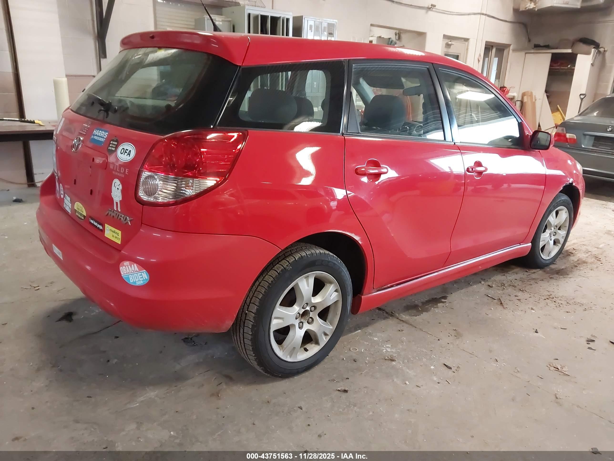 TOYOTA MATRIX image 4