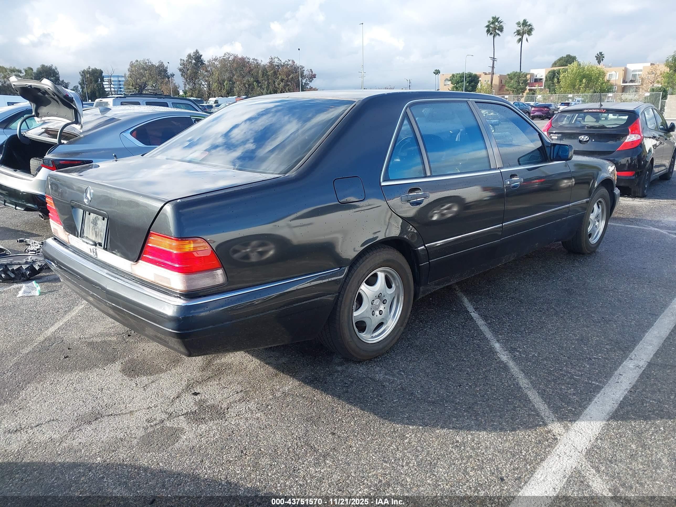 MERCEDES-BENZ S image 4