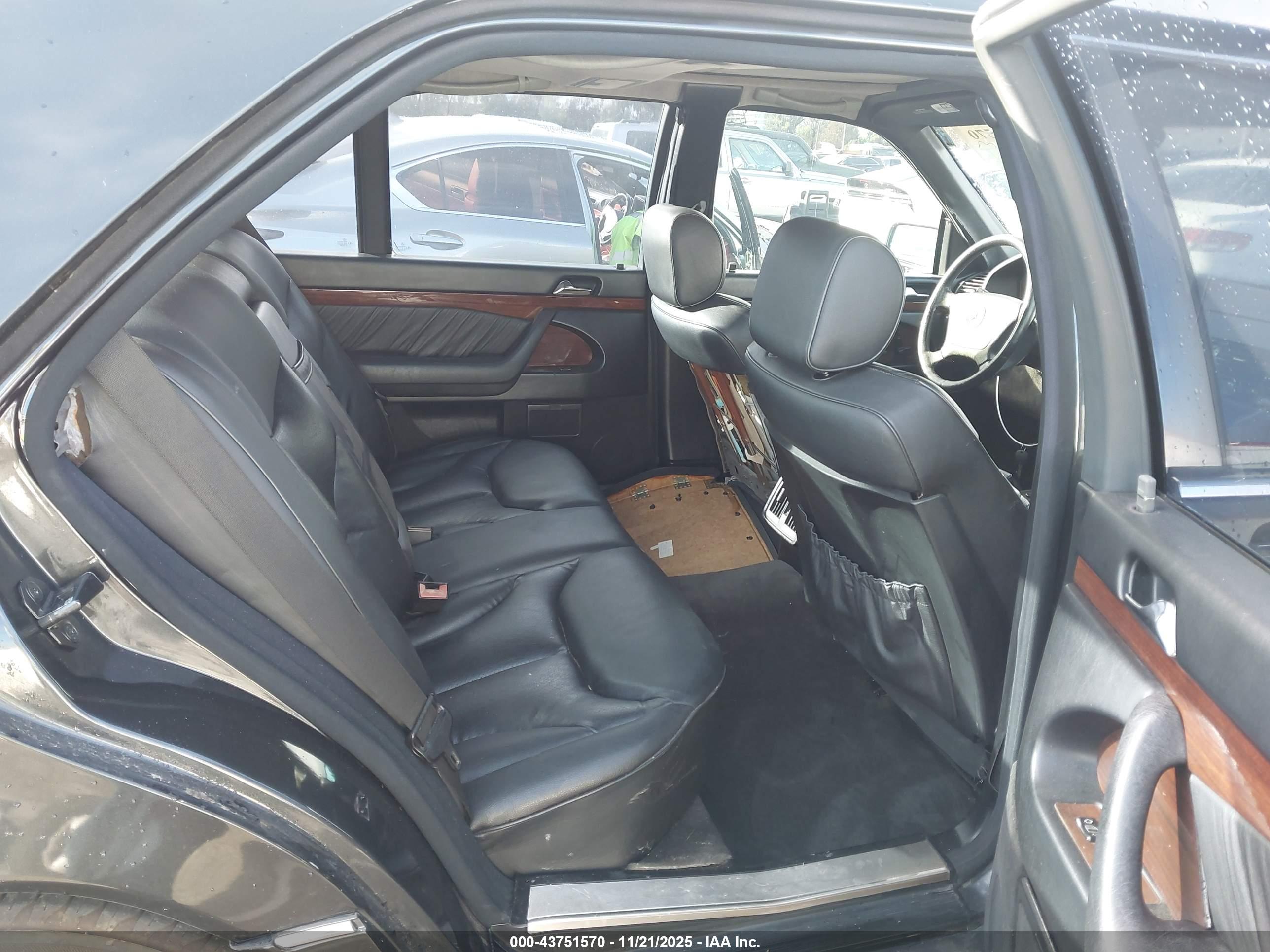 MERCEDES-BENZ S image 8