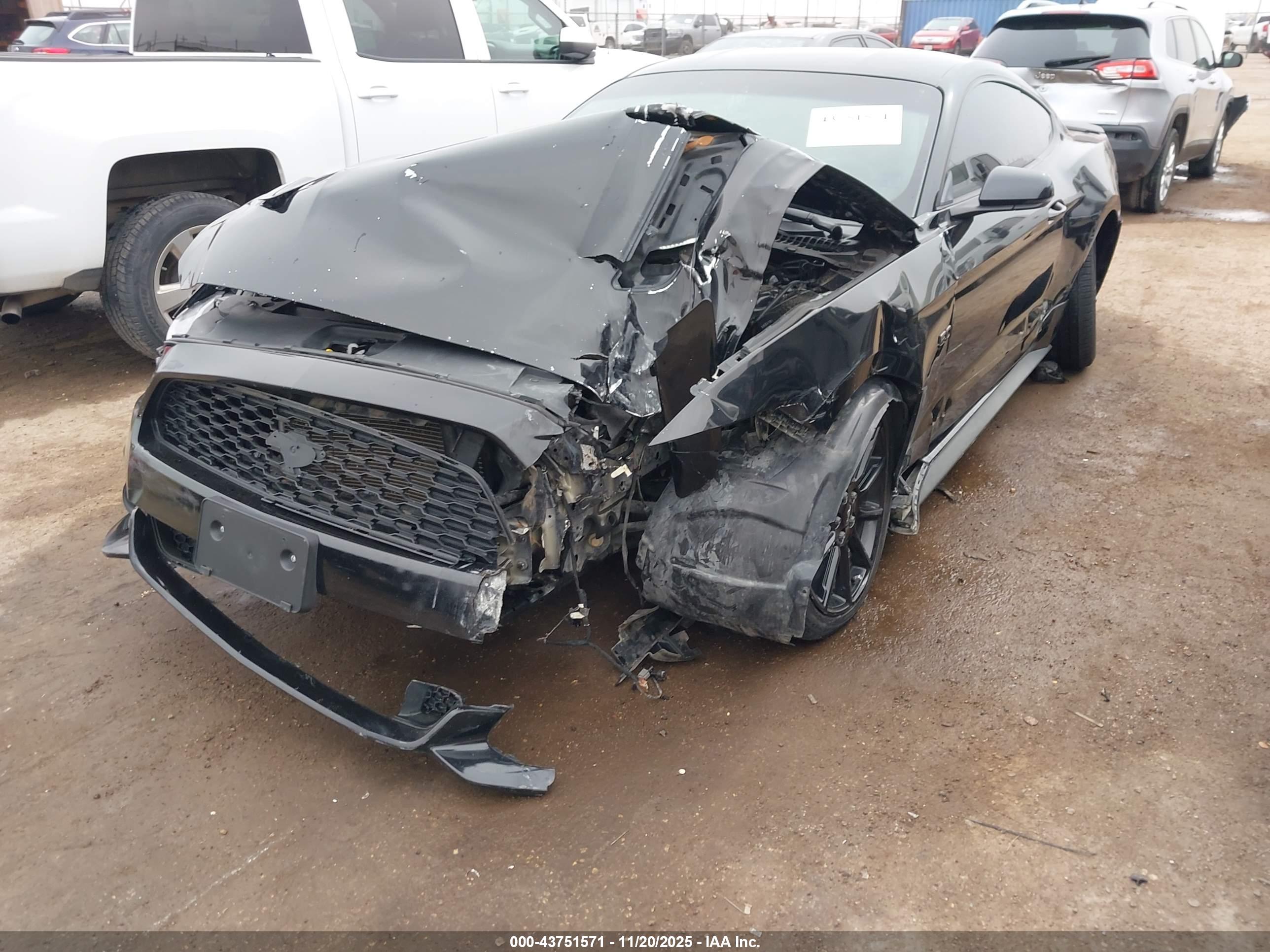 FORD MUSTANG image 6