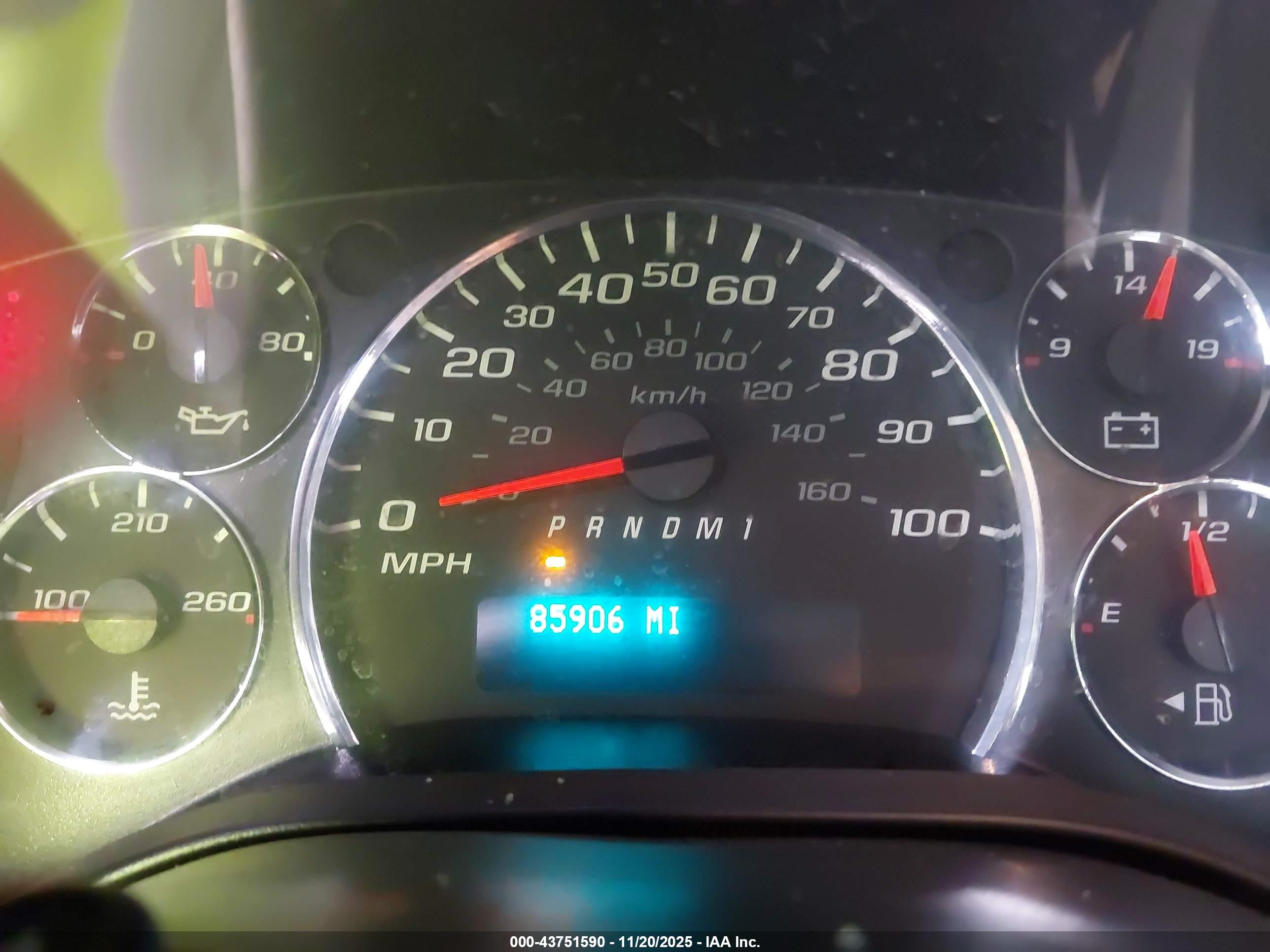 CHEVROLET EXPRESS image 7