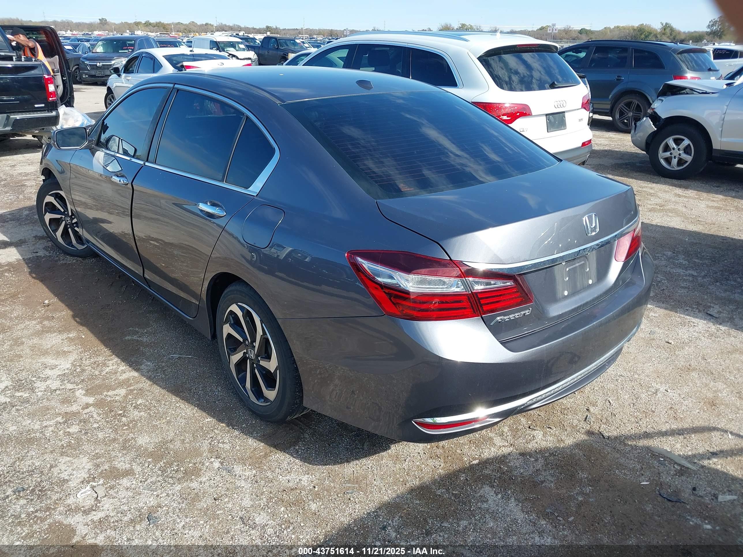 HONDA ACCORD image 3