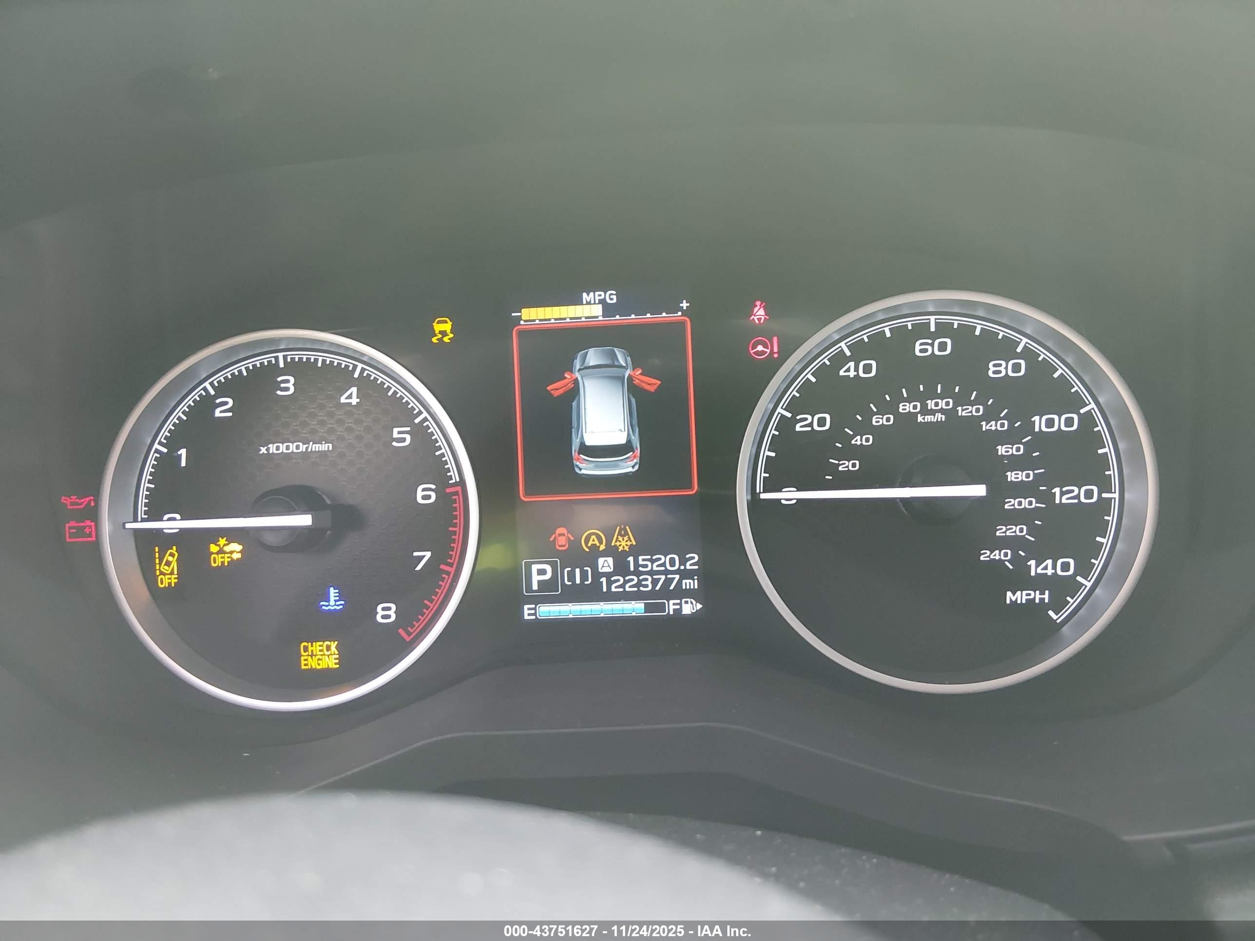 SUBARU FORESTER image 7