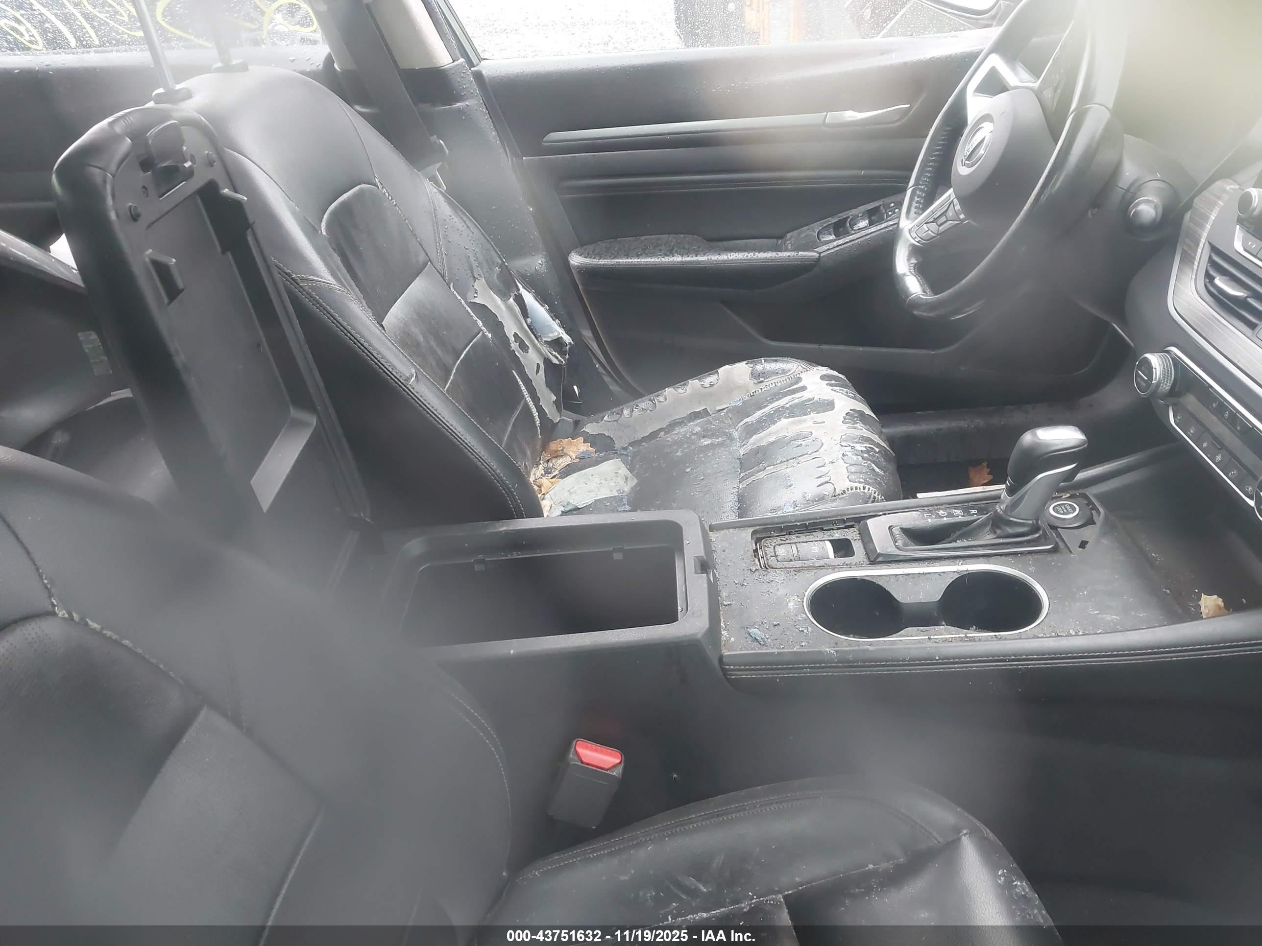 NISSAN ALTIMA image 5